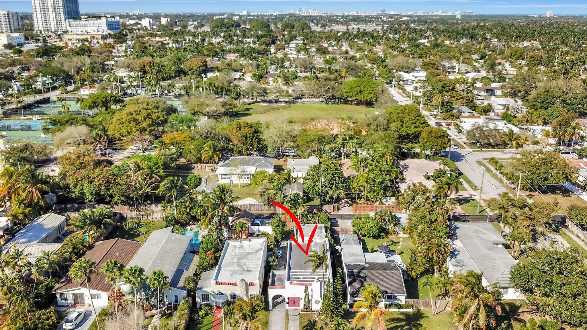 1513 Adams Hollywood FL 33020 — thumbnail 3 of 43
