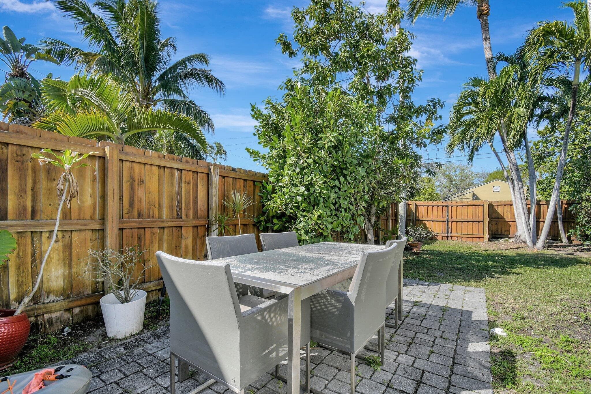 1513 Adams Hollywood FL 33020 — thumbnail 34 of 43
