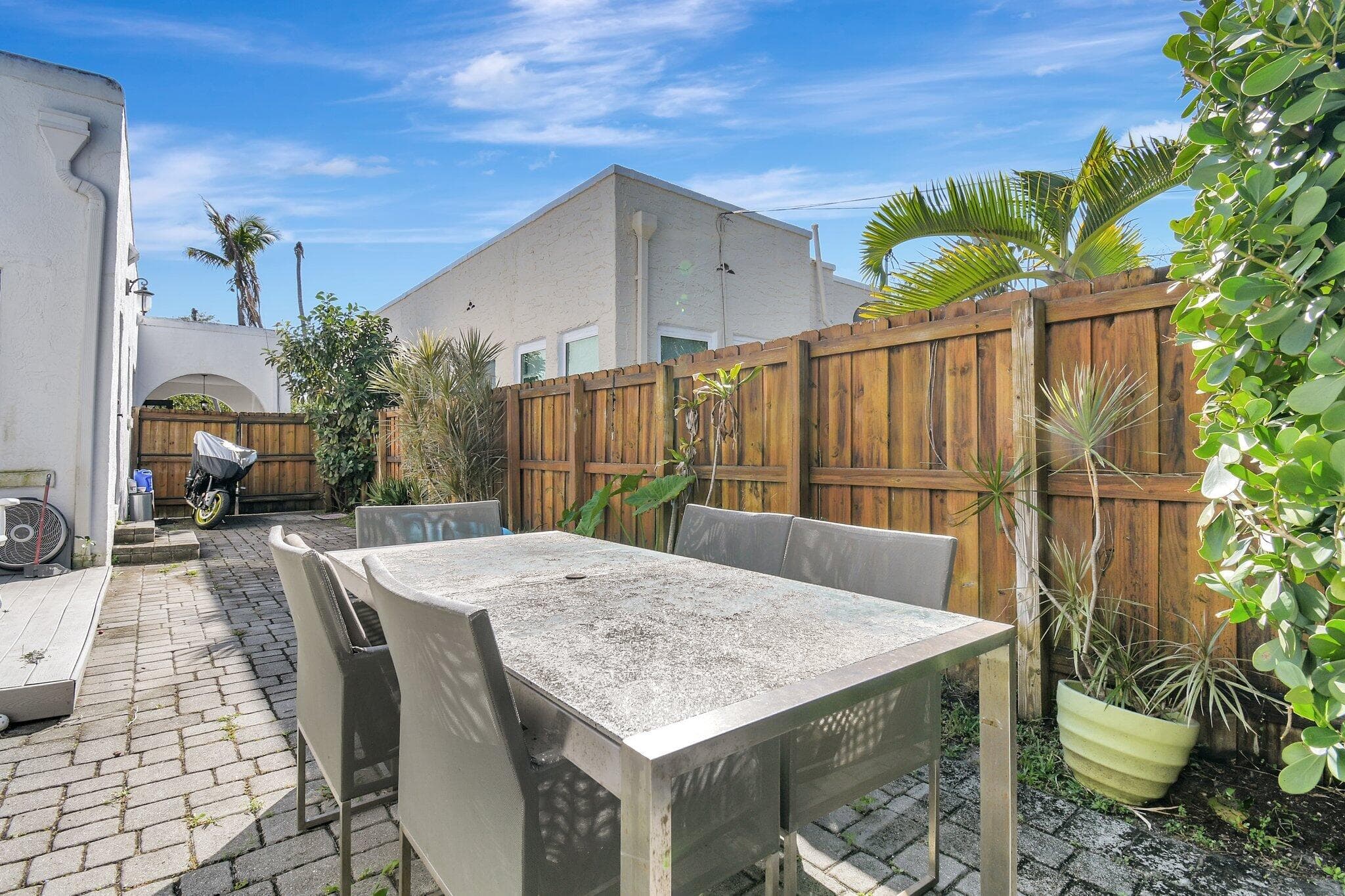 1513 Adams Hollywood FL 33020 — thumbnail 35 of 43