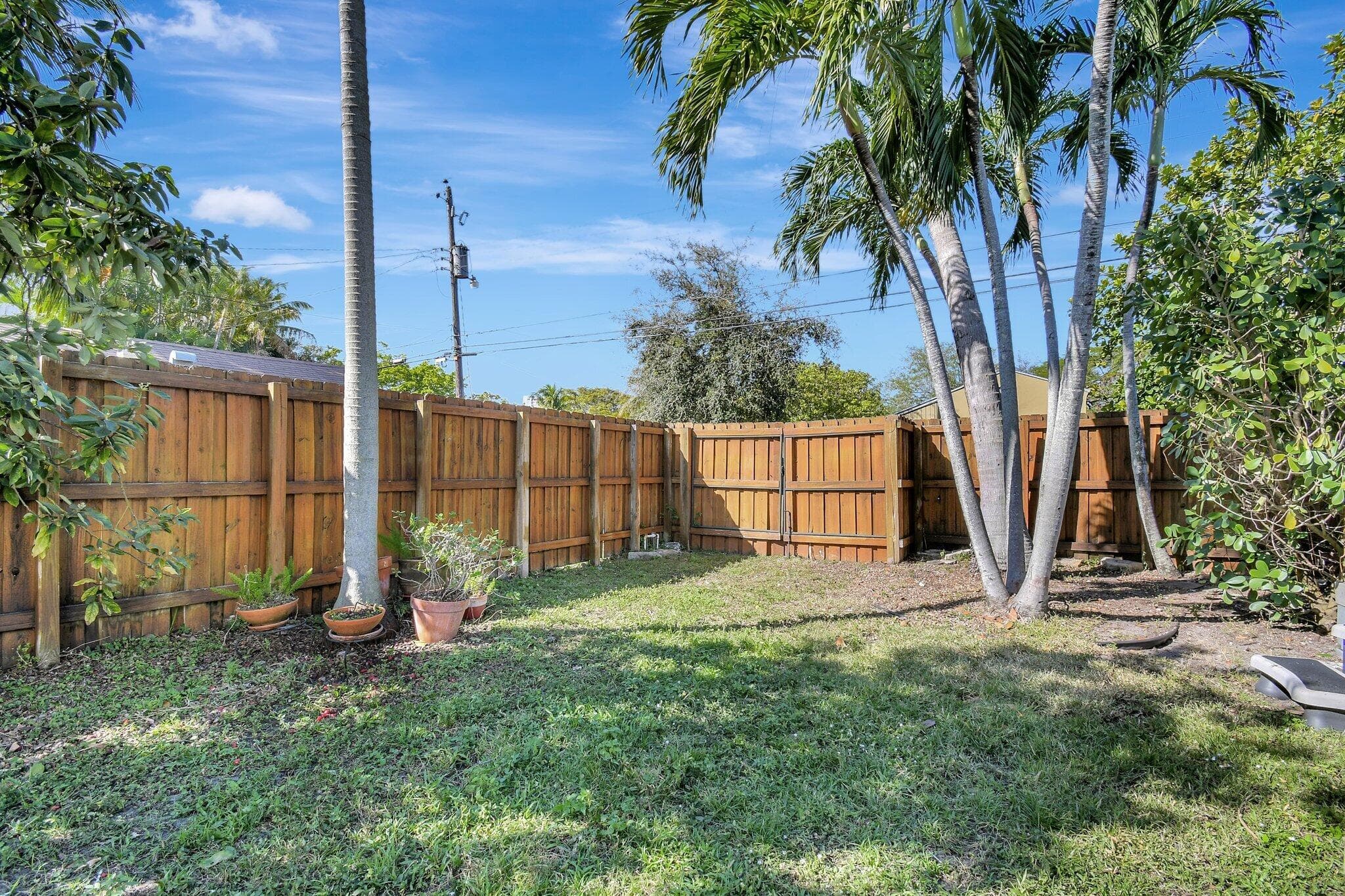 1513 Adams Hollywood FL 33020 — thumbnail 36 of 43