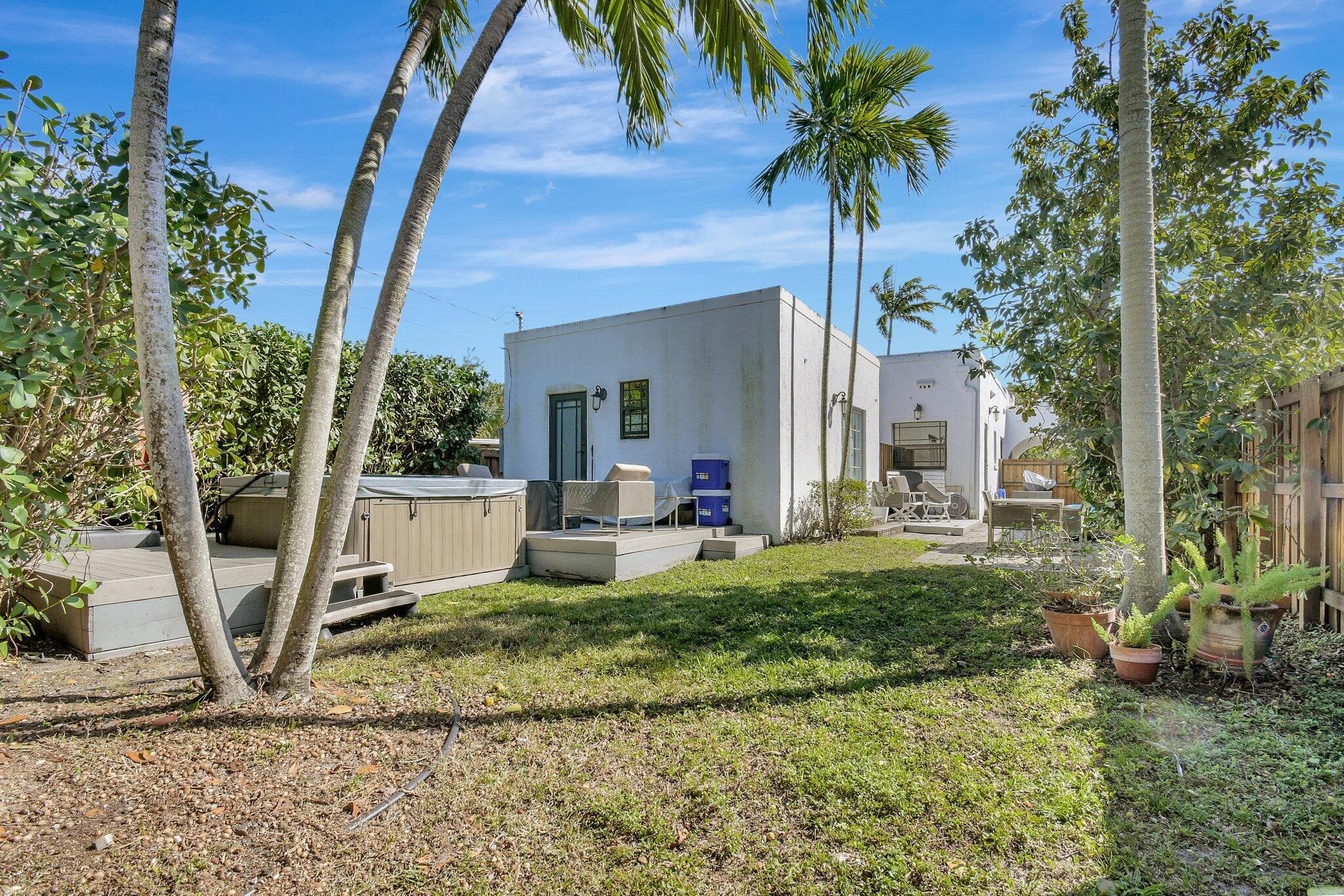 1513 Adams Hollywood FL 33020 — thumbnail 37 of 43