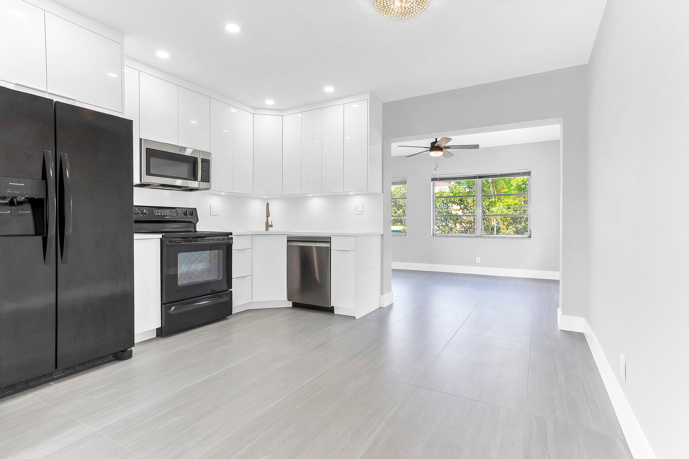 7609 70 Tamarac FL 33321 — thumbnail 7 of 29