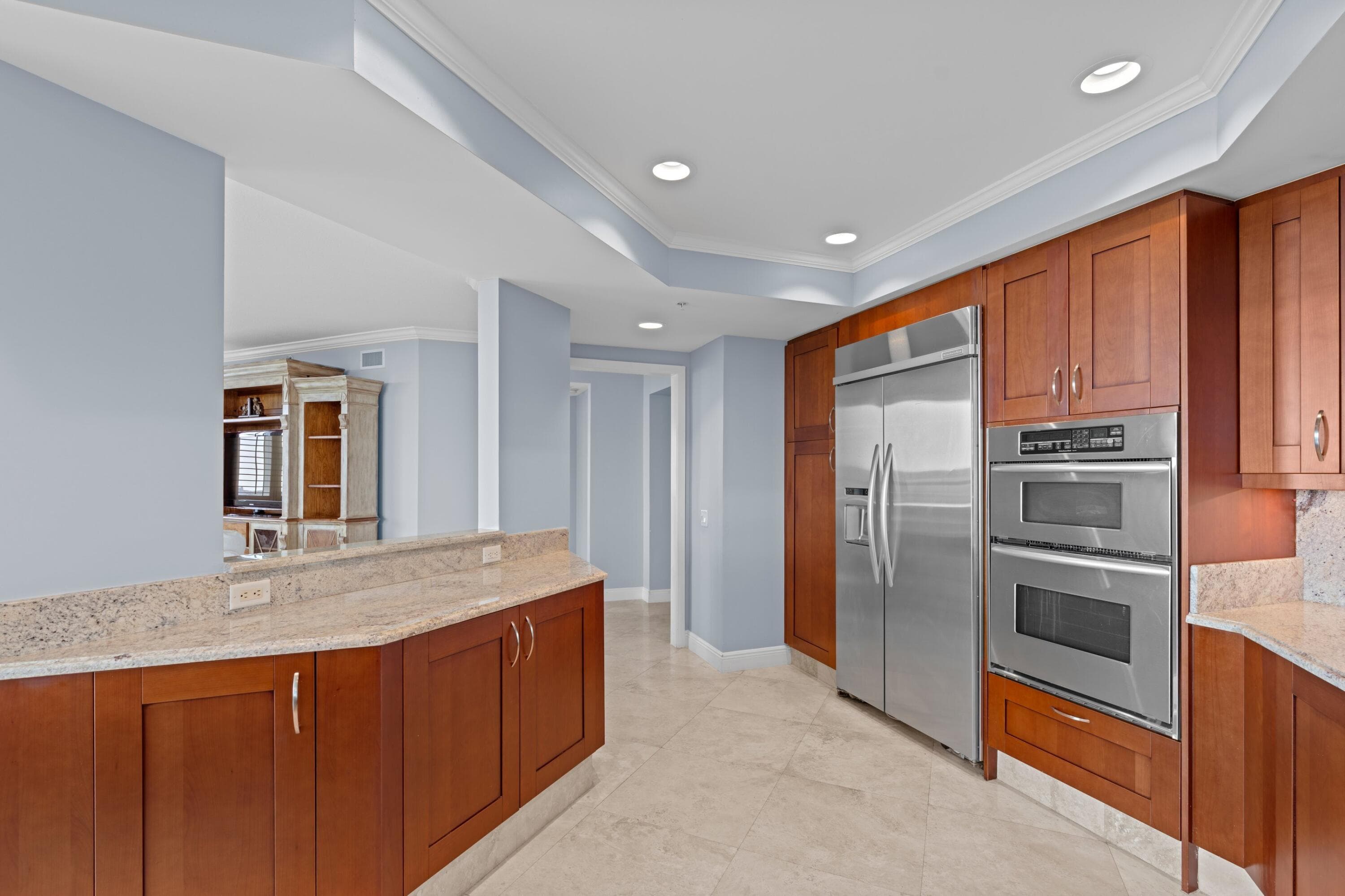 3630 Gardens #1005c Palm Beach Gardens FL 33410 — thumbnail 10 of 44