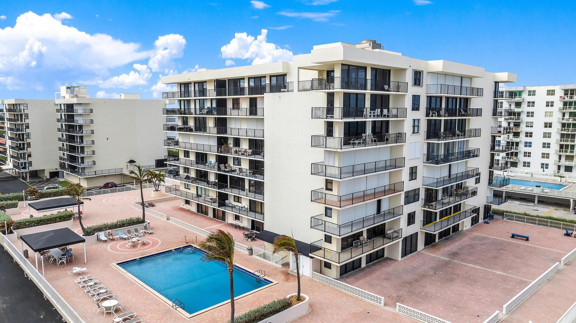 3456 Ocean #504 Palm Beach FL 33480 — thumbnail 27 of 43