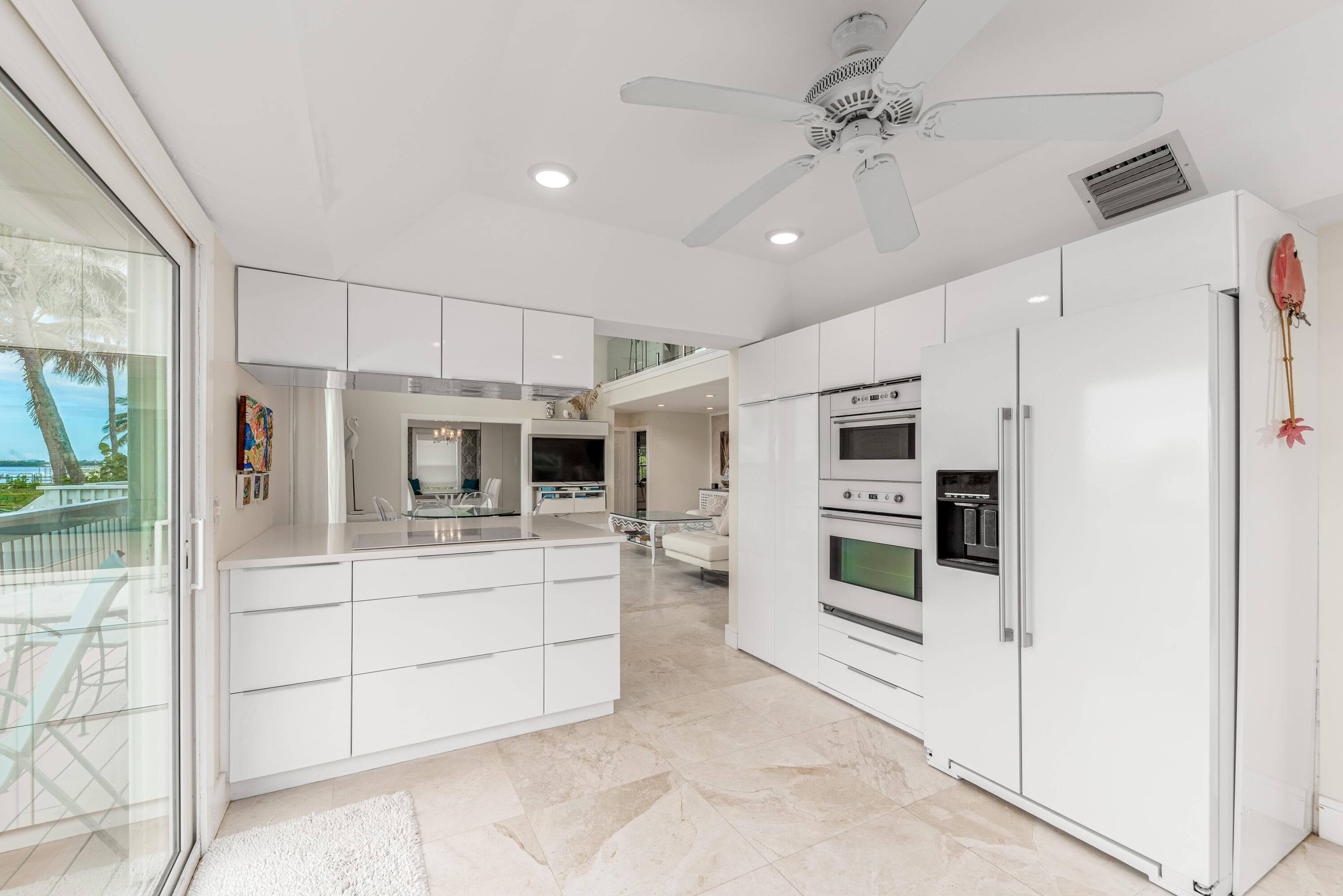 1470 Macarthur Stuart FL 34996 — thumbnail 7 of 18
