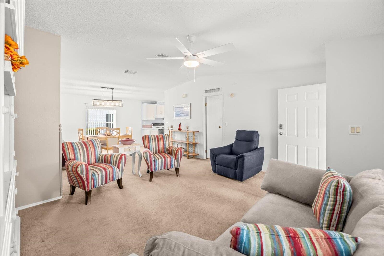 3805 Doral Port St. Lucie FL 34952 — thumbnail 7 of 44