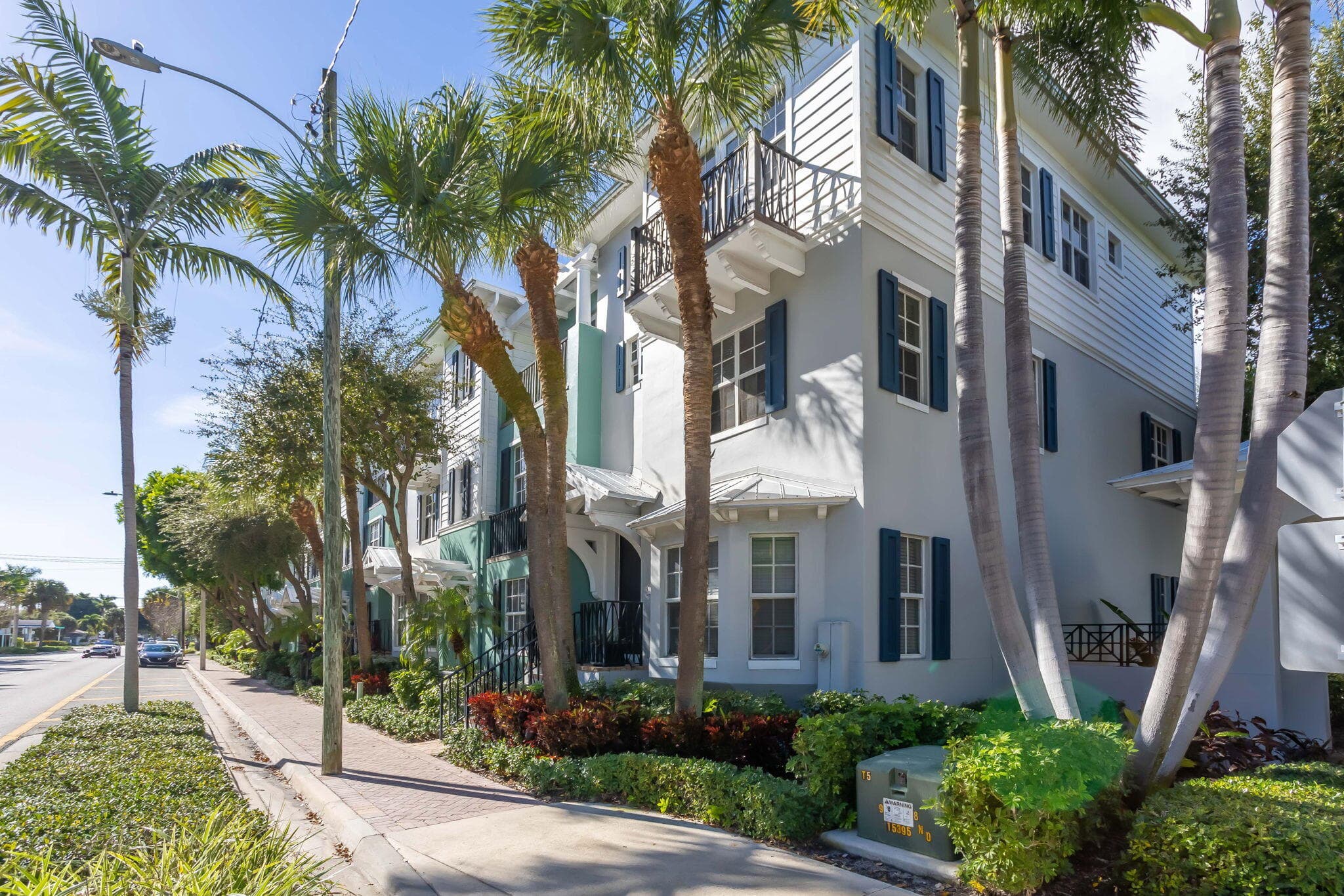 349 Mallory Delray Beach FL 33483 — thumbnail 4 of 56