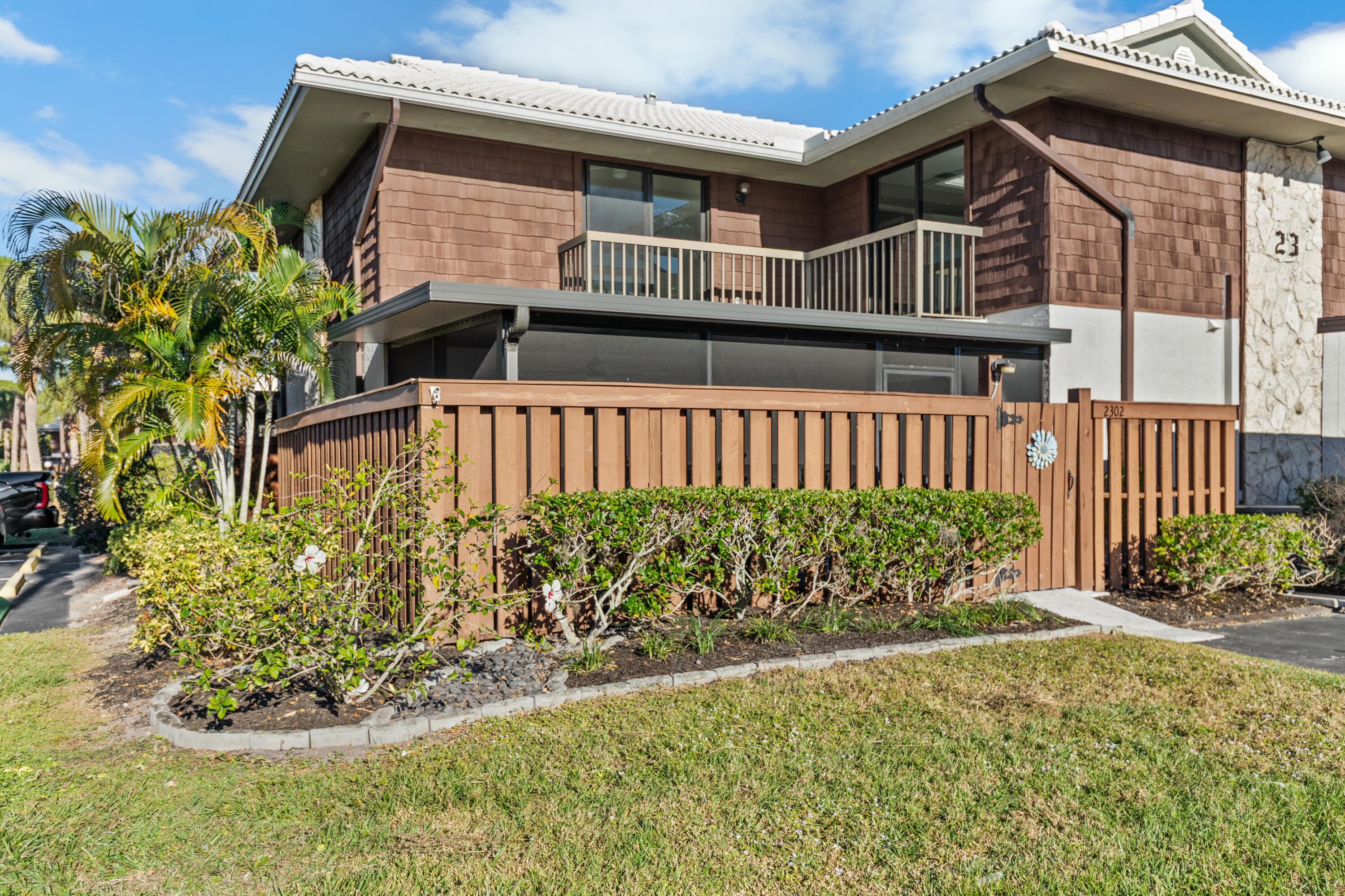 2302 Round Table #B Port St. Lucie FL 34952 — thumbnail 4 of 49