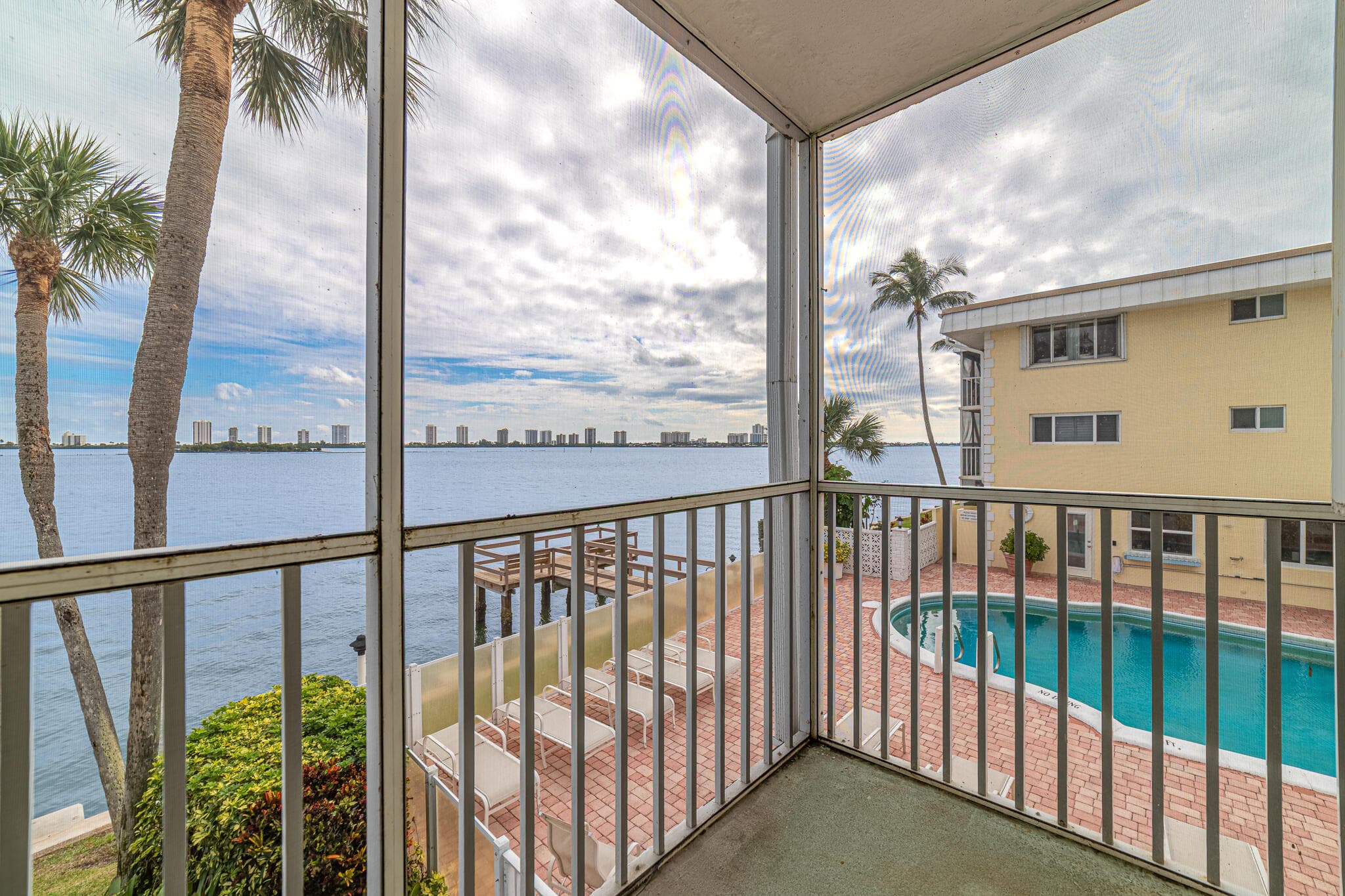 101 Doolen #201 North Palm Beach FL 33408 — thumbnail 28 of 52
