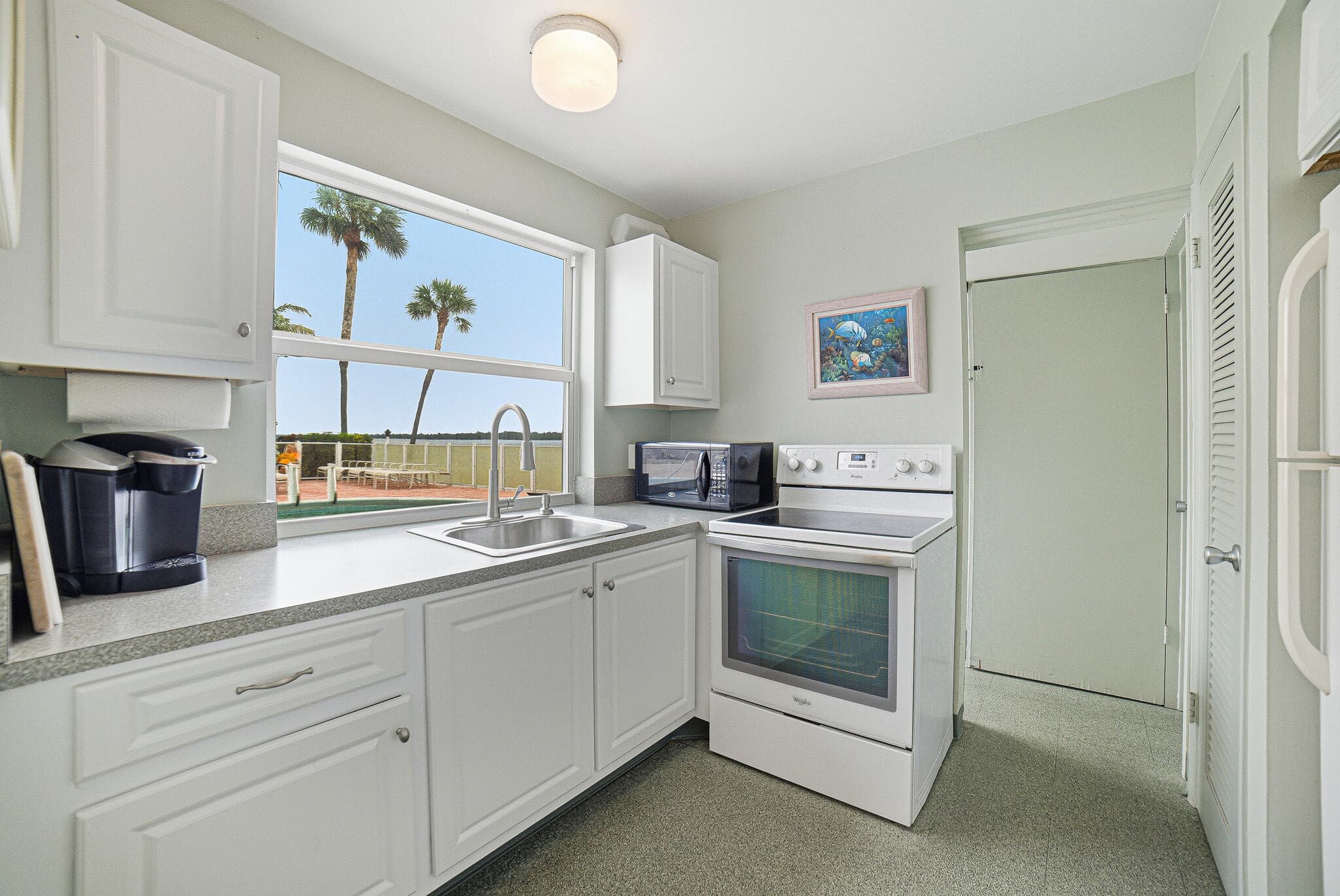 101 Doolen #201 North Palm Beach FL 33408 — thumbnail 43 of 52