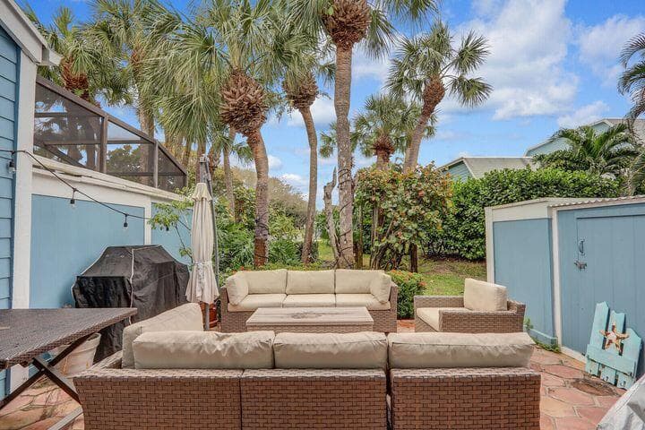 726 Ocean Dunes Jupiter FL 33477 — thumbnail 5 of 34