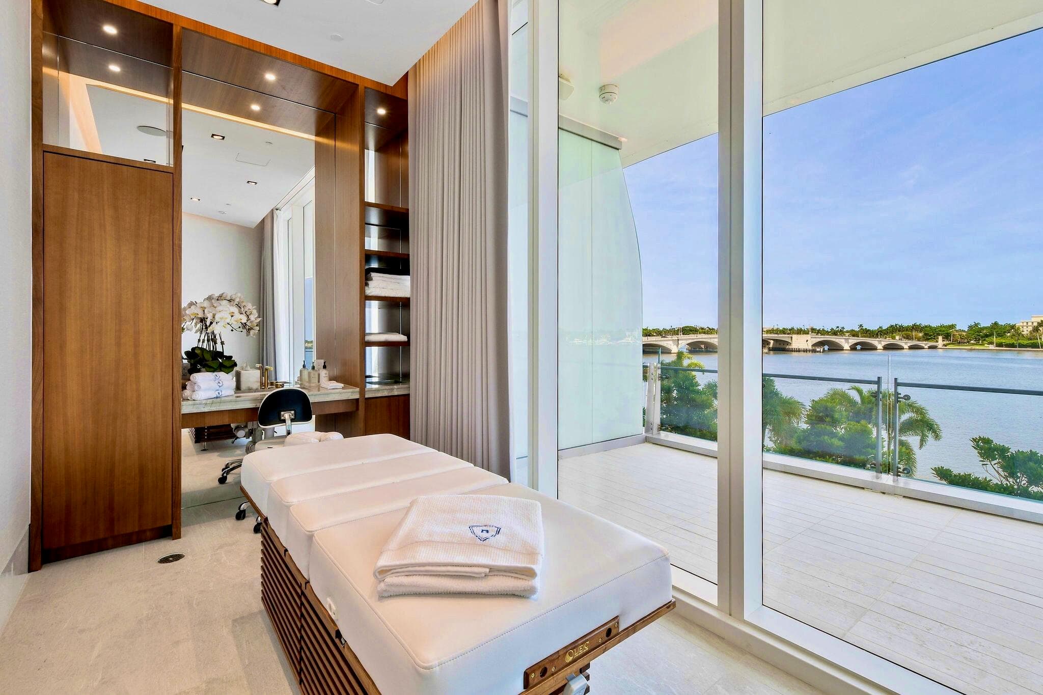 1100 Flagler #1101 West Palm Beach FL 33401 — thumbnail 36 of 50