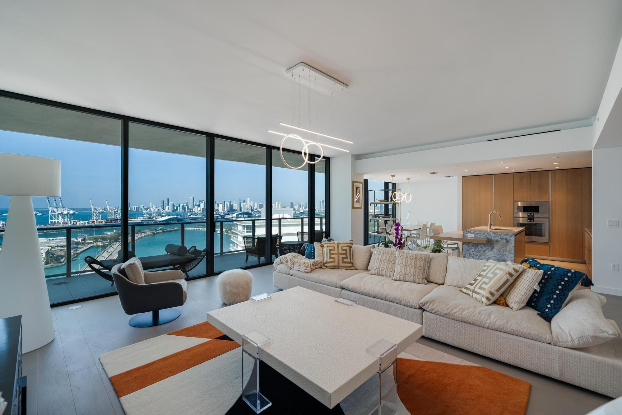 500 Alton #2702 Miami Beach FL 33139 — thumbnail 3 of 33