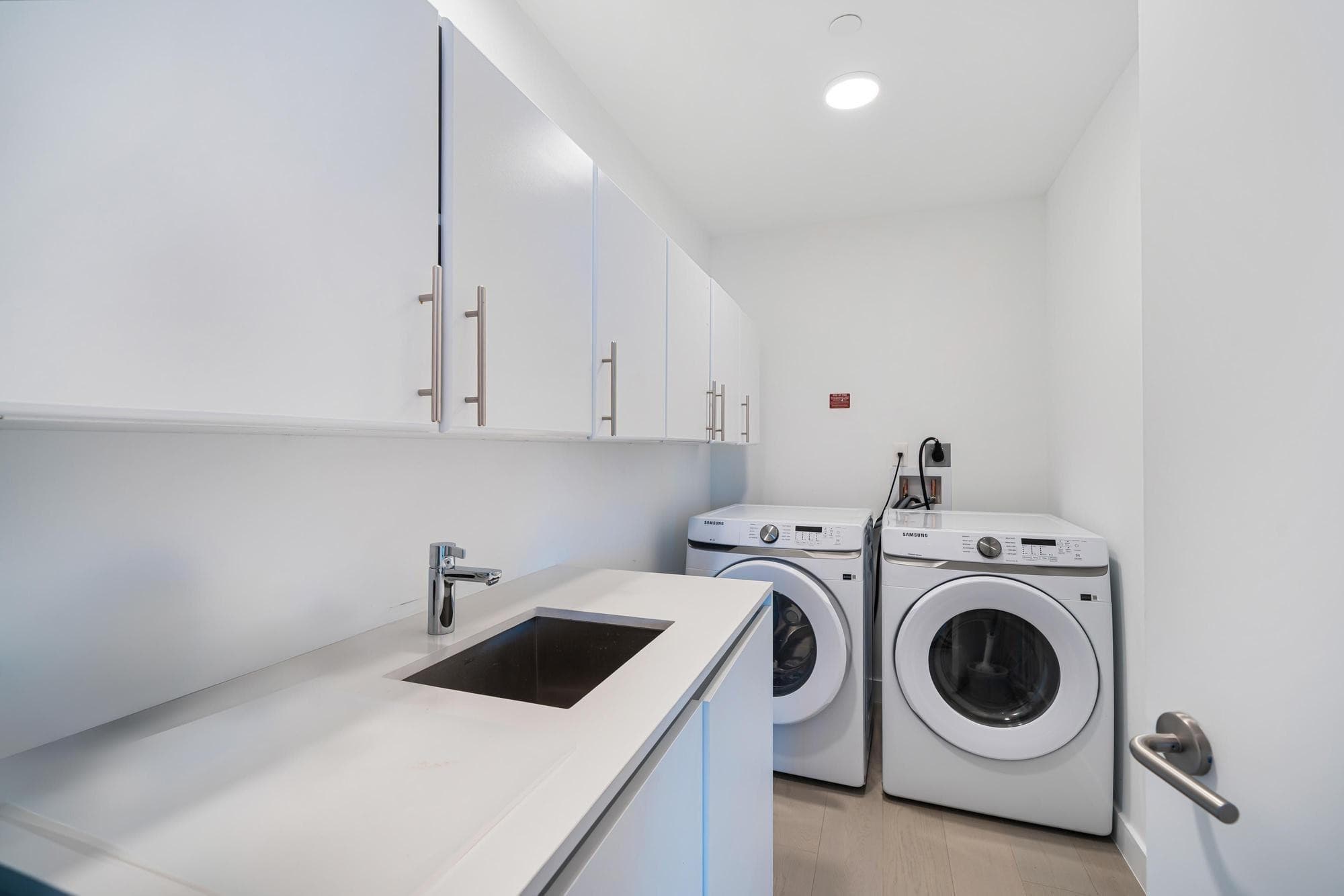 500 Alton #2702 Miami Beach FL 33139 — thumbnail 10 of 33