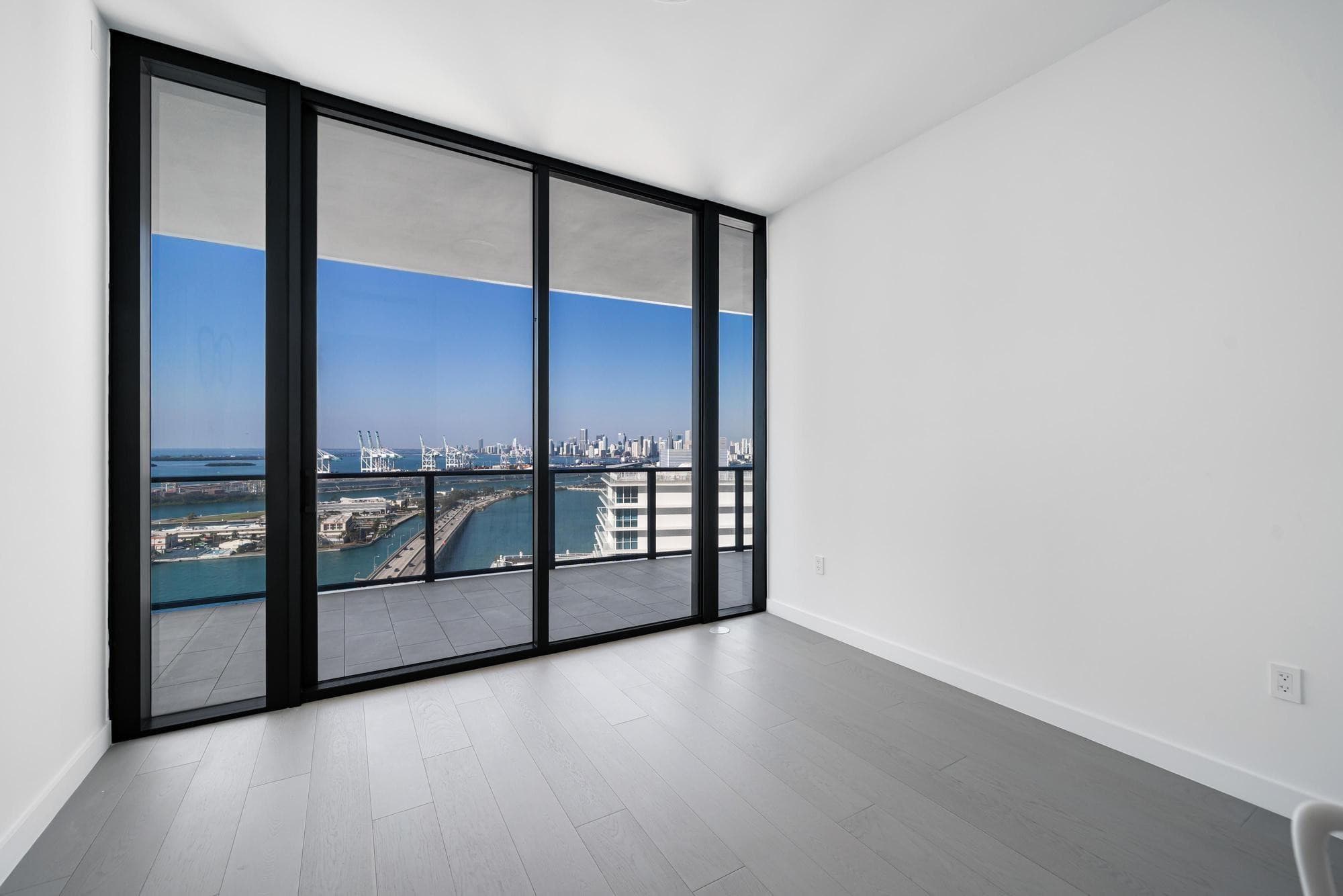 500 Alton #2702 Miami Beach FL 33139 — thumbnail 13 of 33