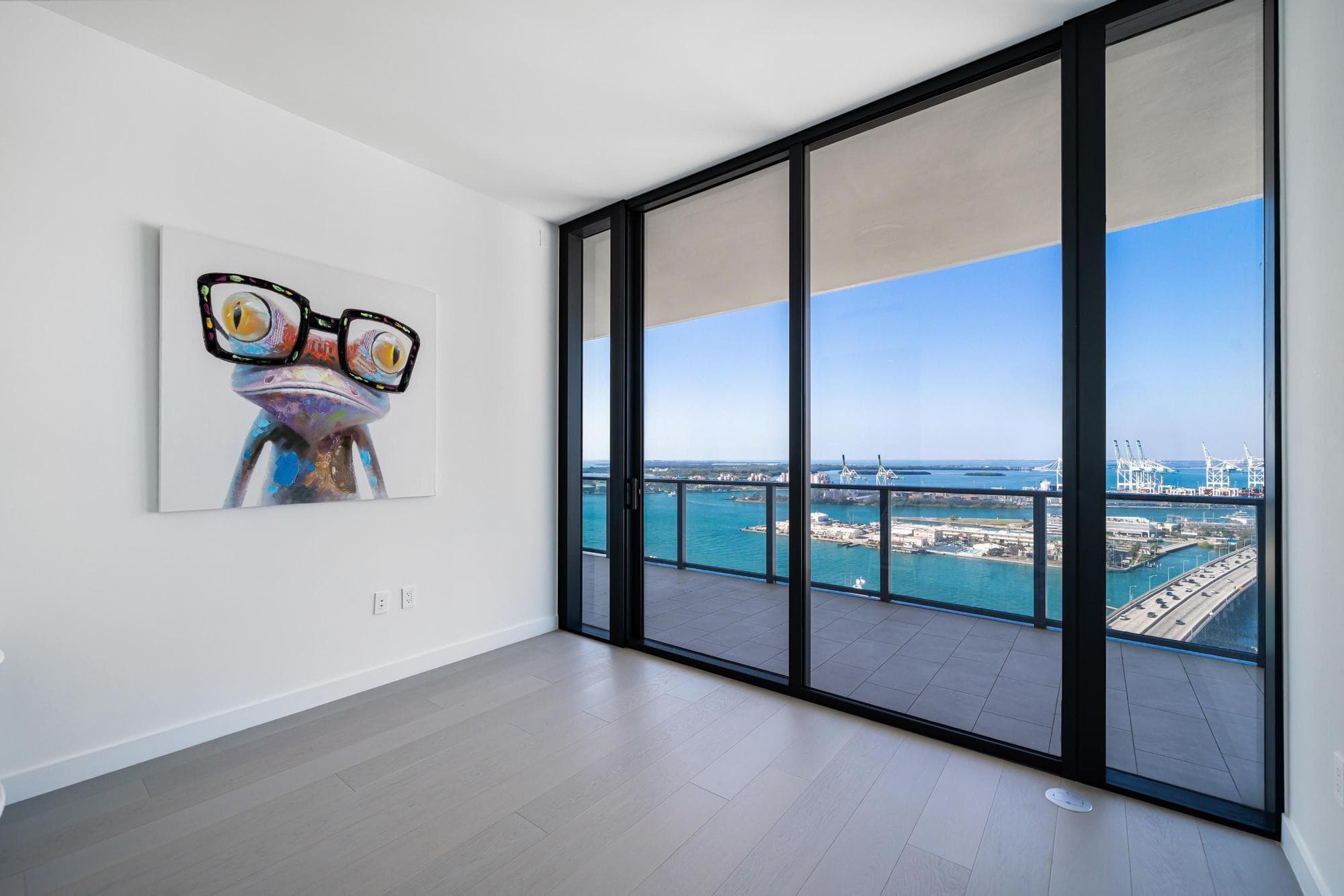 500 Alton #2702 Miami Beach FL 33139 — thumbnail 14 of 33