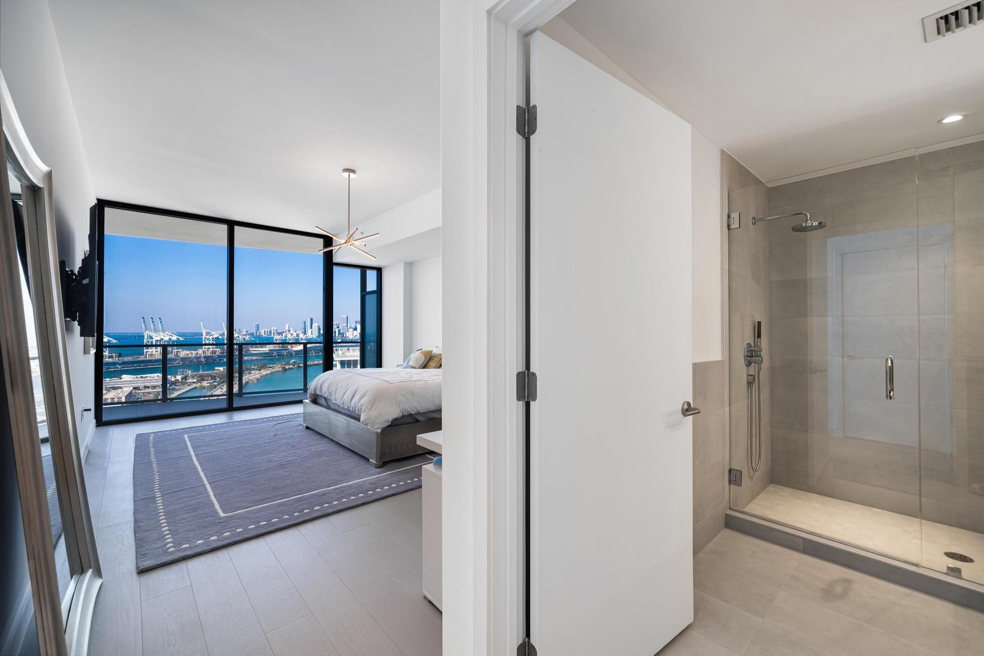500 Alton #2702 Miami Beach FL 33139 — thumbnail 18 of 33