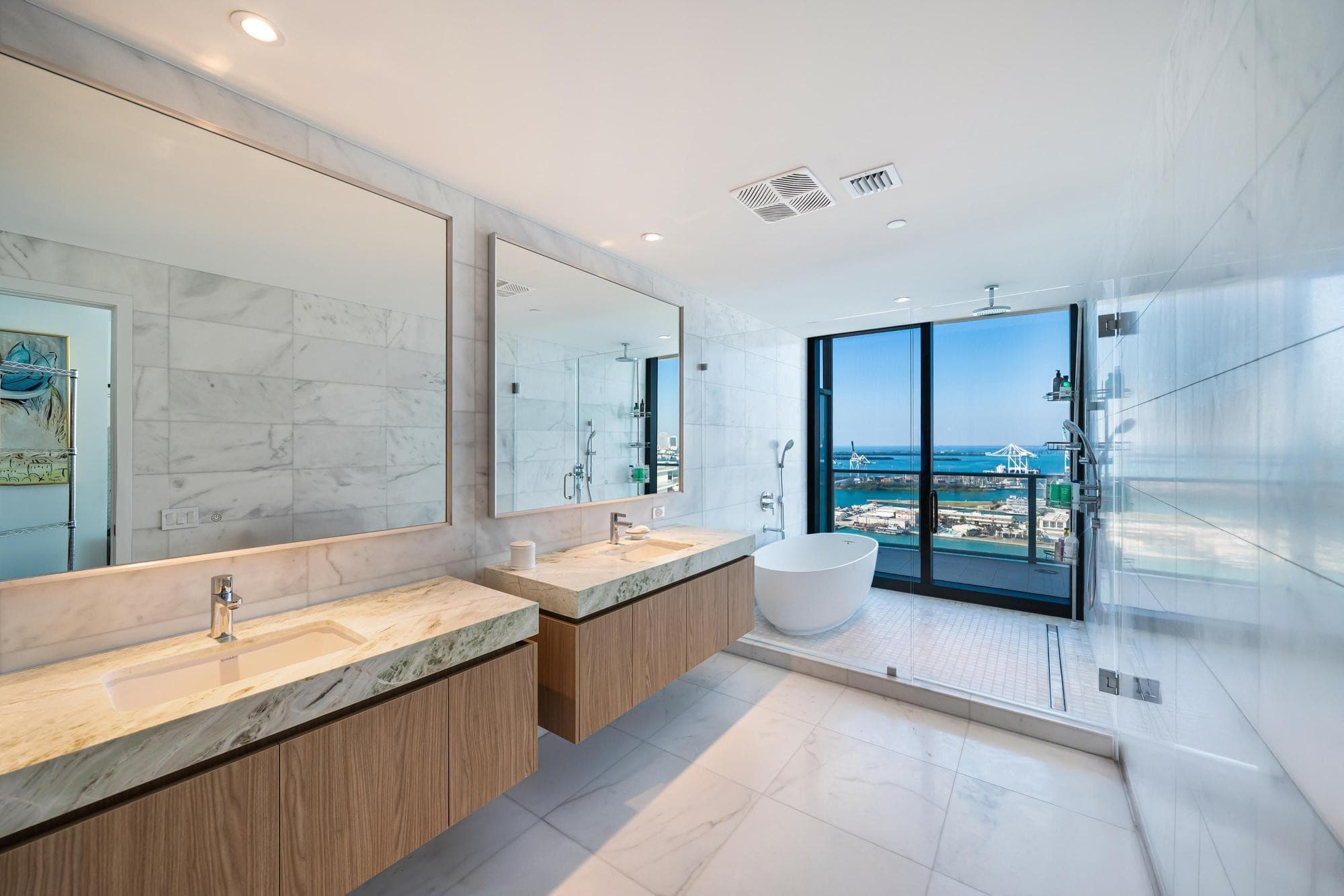 500 Alton #2702 Miami Beach FL 33139 — thumbnail 24 of 33