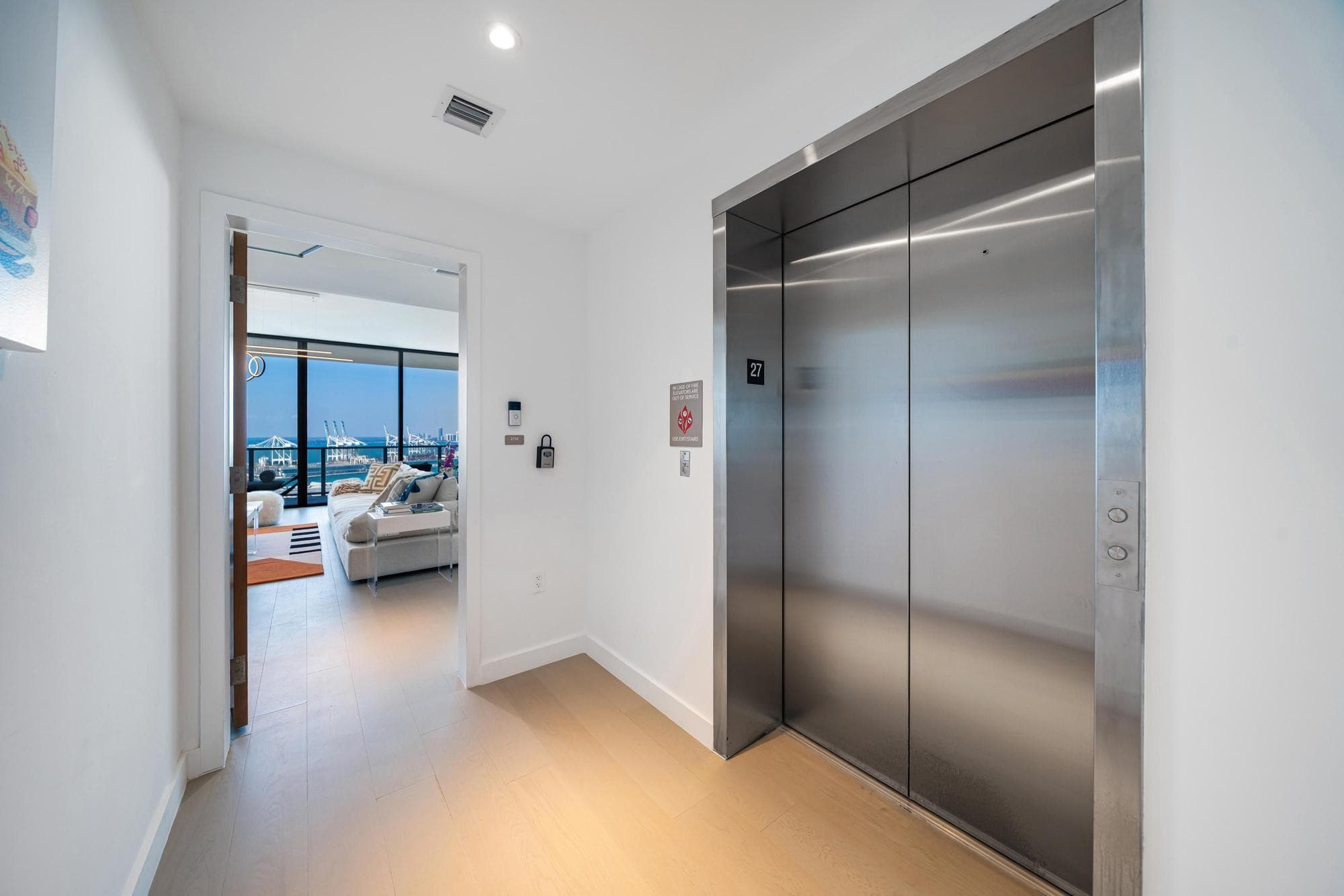 500 Alton #2702 Miami Beach FL 33139 — thumbnail 33 of 33