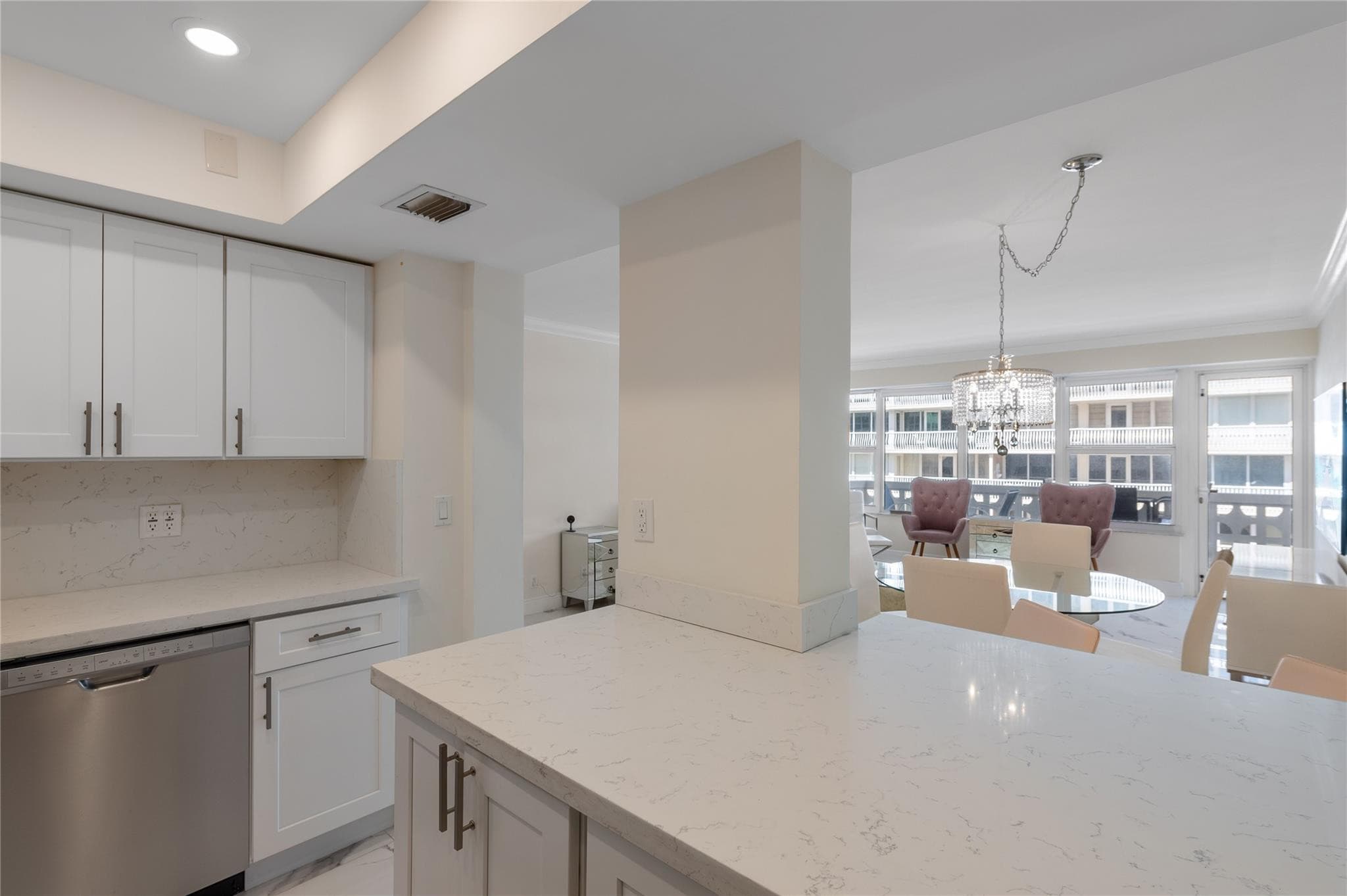 4010 Galt Ocean #1516 Fort Lauderdale FL 33308 — thumbnail 10 of 48