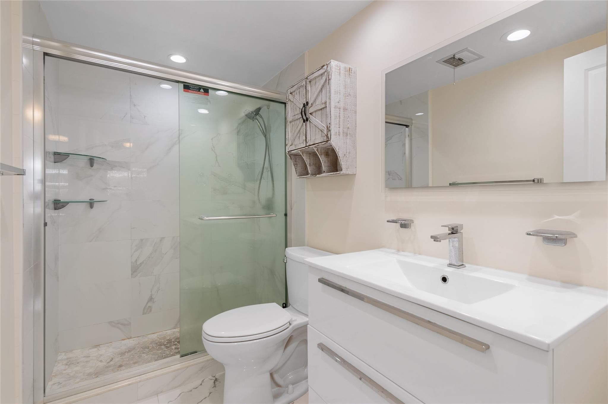 4010 Galt Ocean #1516 Fort Lauderdale FL 33308 — thumbnail 21 of 48