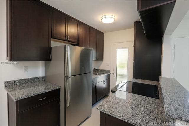 1820 Venice Park #205 North Miami FL 33181 — thumbnail 4 of 14