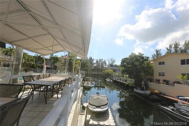 1820 Venice Park #205 North Miami FL 33181 — thumbnail 10 of 14