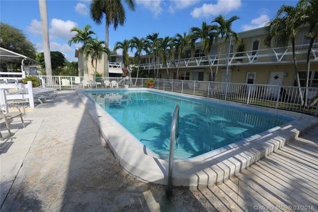 1820 Venice Park #205 North Miami FL 33181 — thumbnail 11 of 14