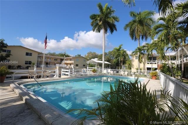 1820 Venice Park #205 North Miami FL 33181 — thumbnail 12 of 14