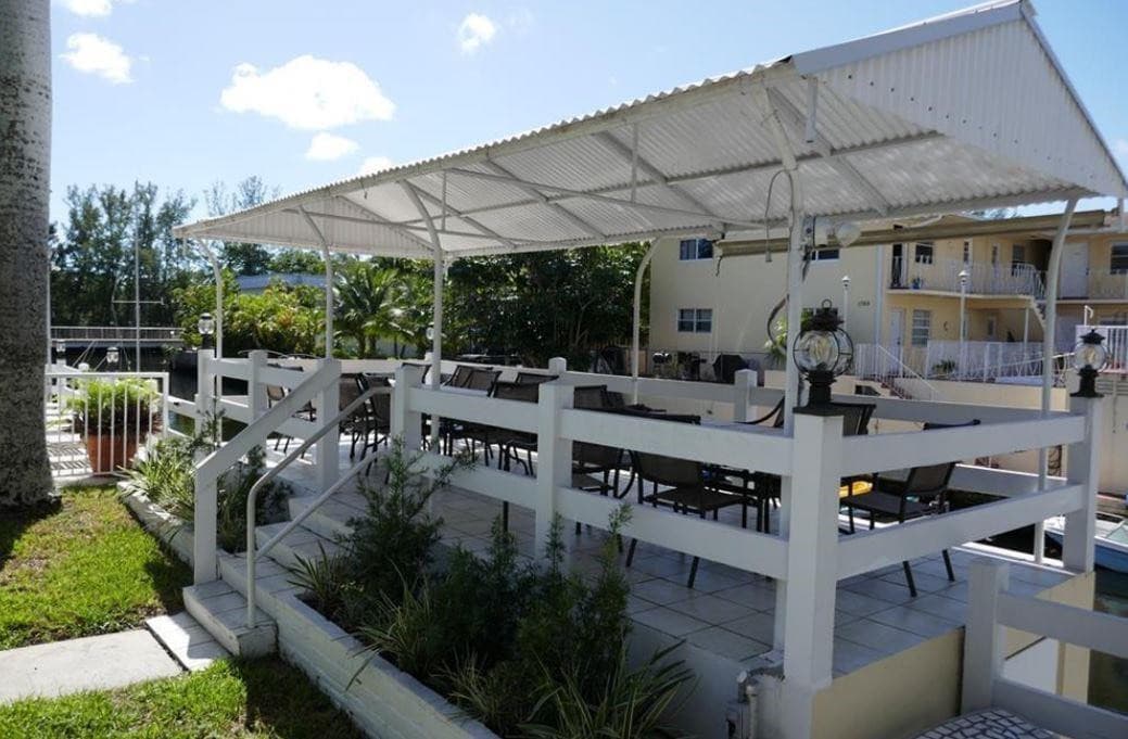 1820 Venice Park #205 North Miami FL 33181 — thumbnail 14 of 14