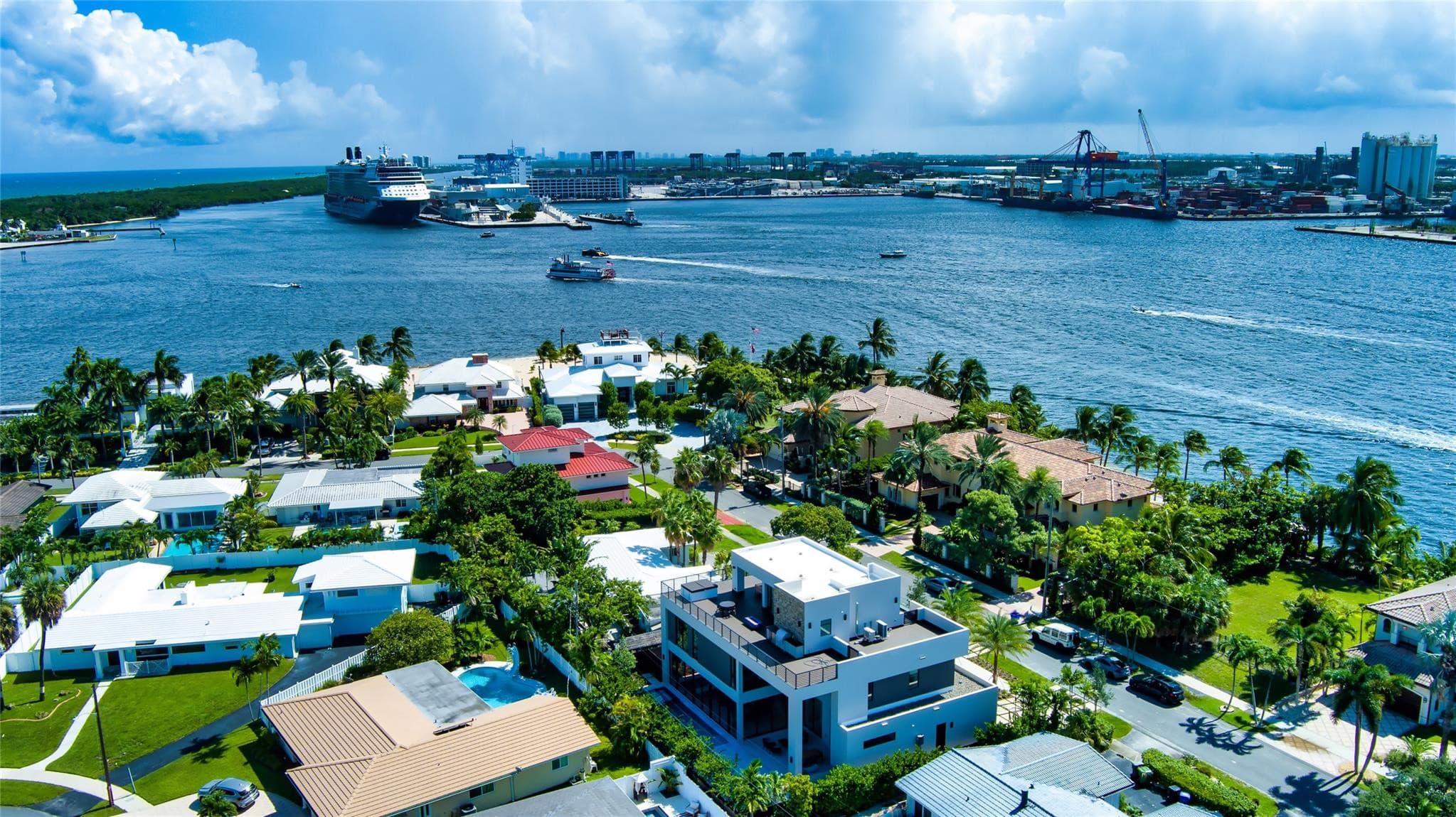 2000 Harbourview Fort Lauderdale FL 33316 — thumbnail 47 of 50