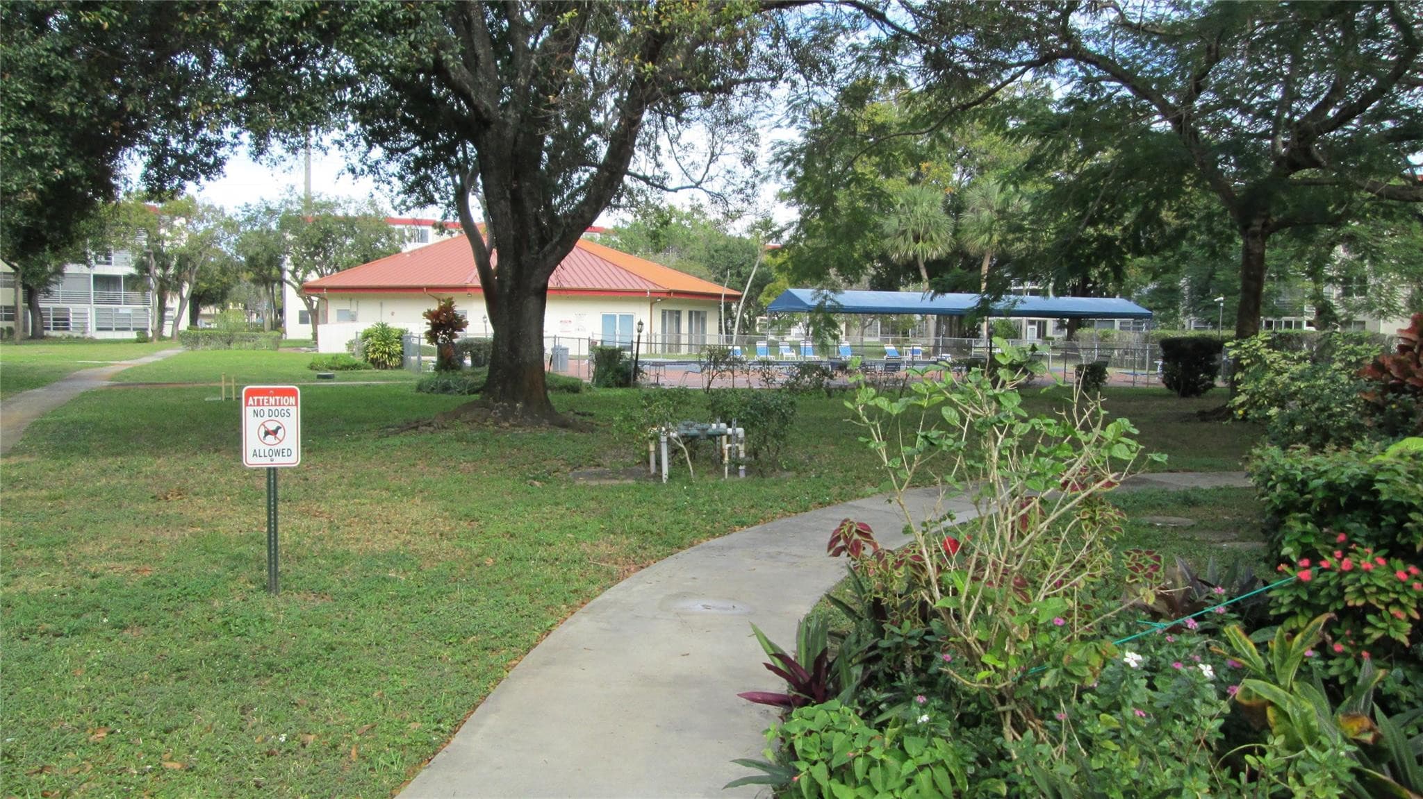 3001 48th #237 Lauderdale Lakes FL 33313 — thumbnail 21 of 22
