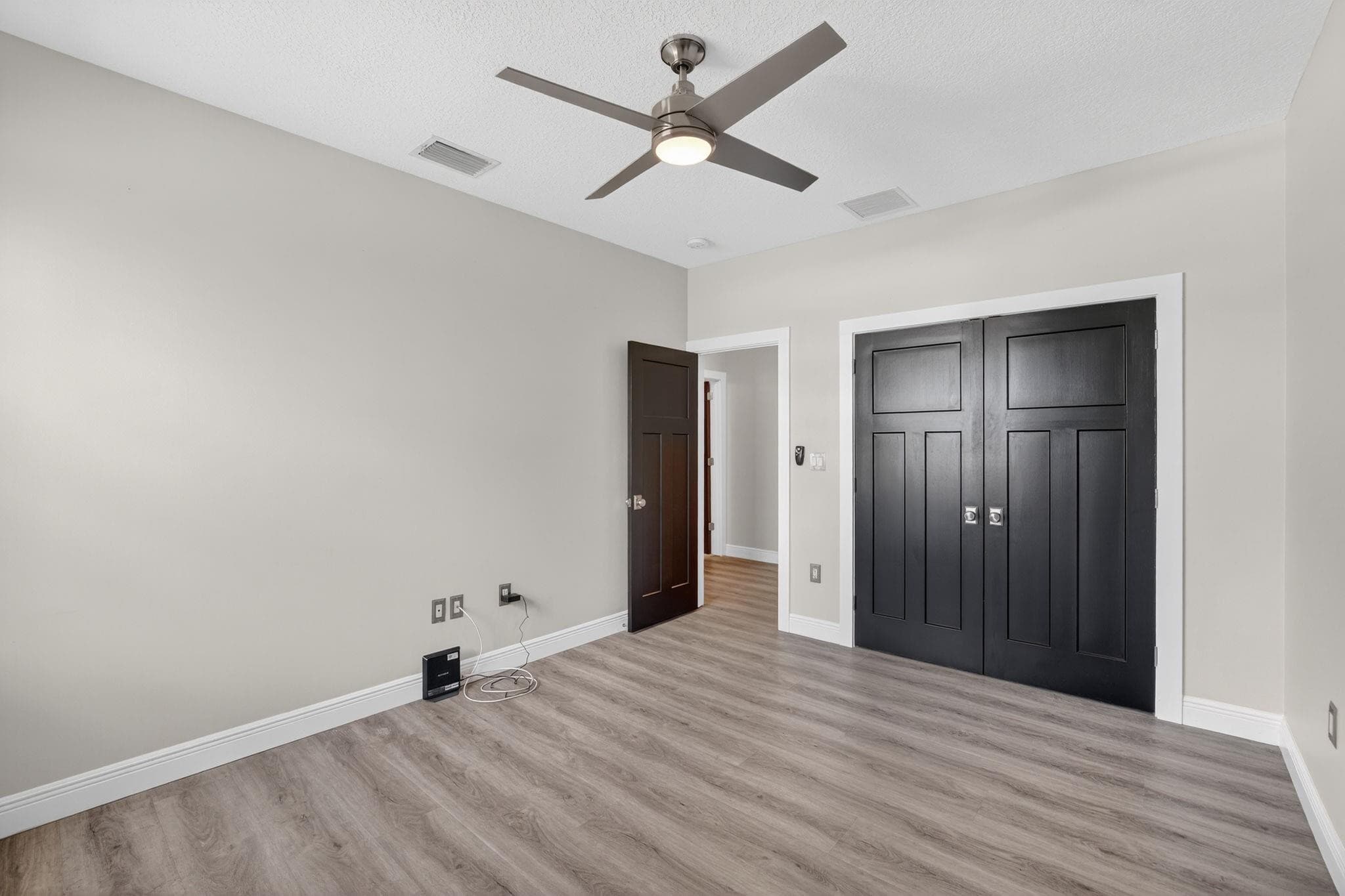 3024 5th #10 Wilton Manors FL 33334 — thumbnail 27 of 39