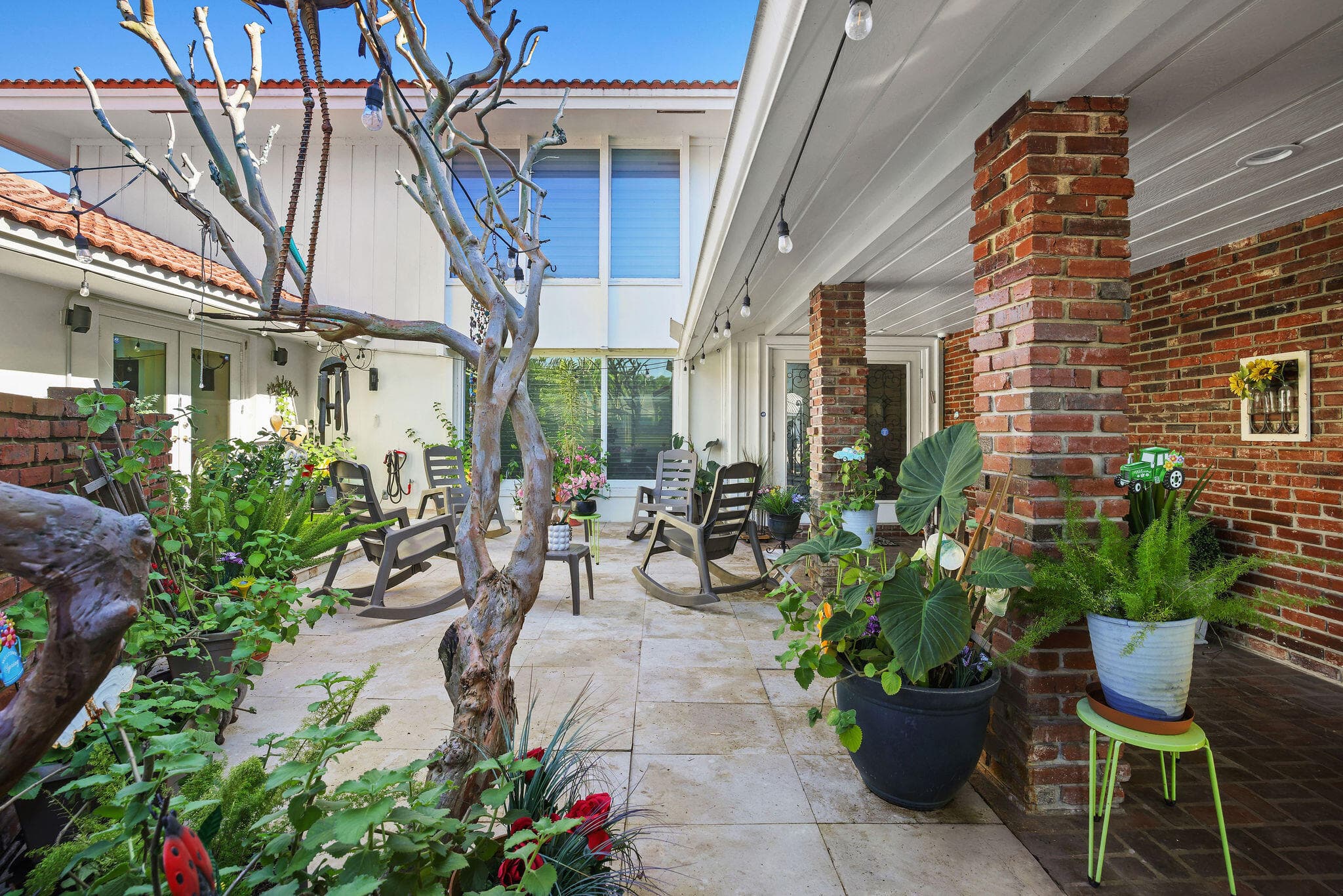 4210 Casper Hollywood FL 33021 — thumbnail 4 of 23