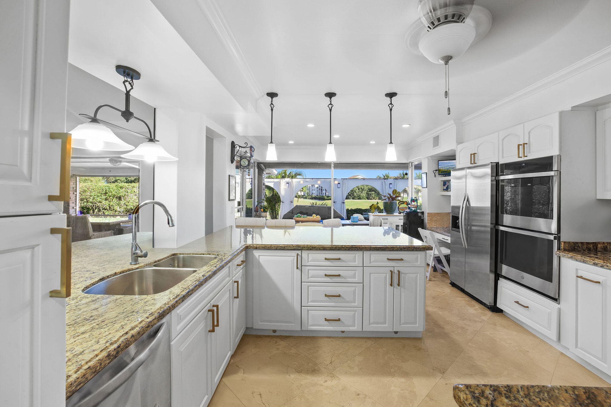 4210 Casper Hollywood FL 33021 — thumbnail 18 of 23