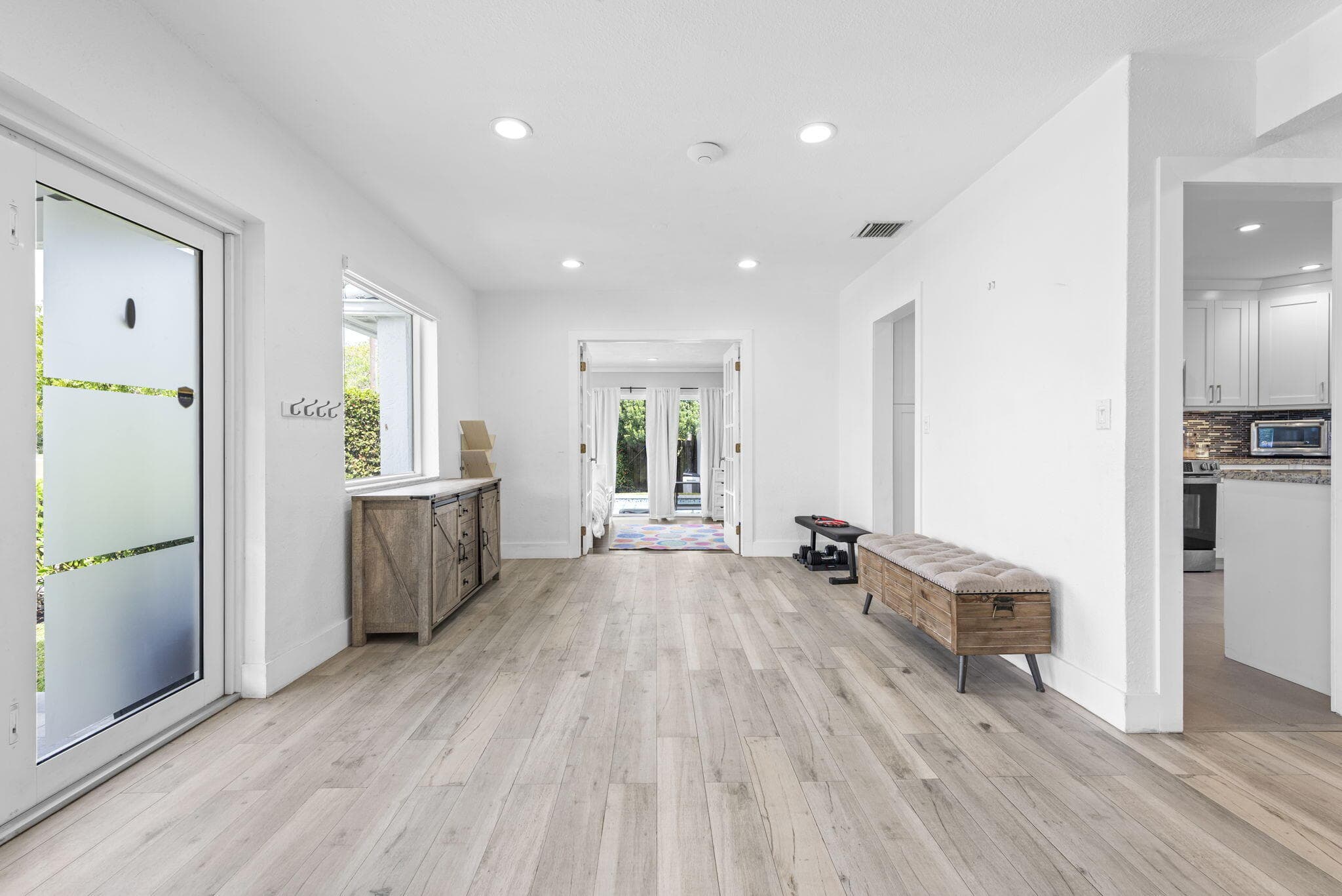 409 14th Hollywood FL 33020 — thumbnail 7 of 33