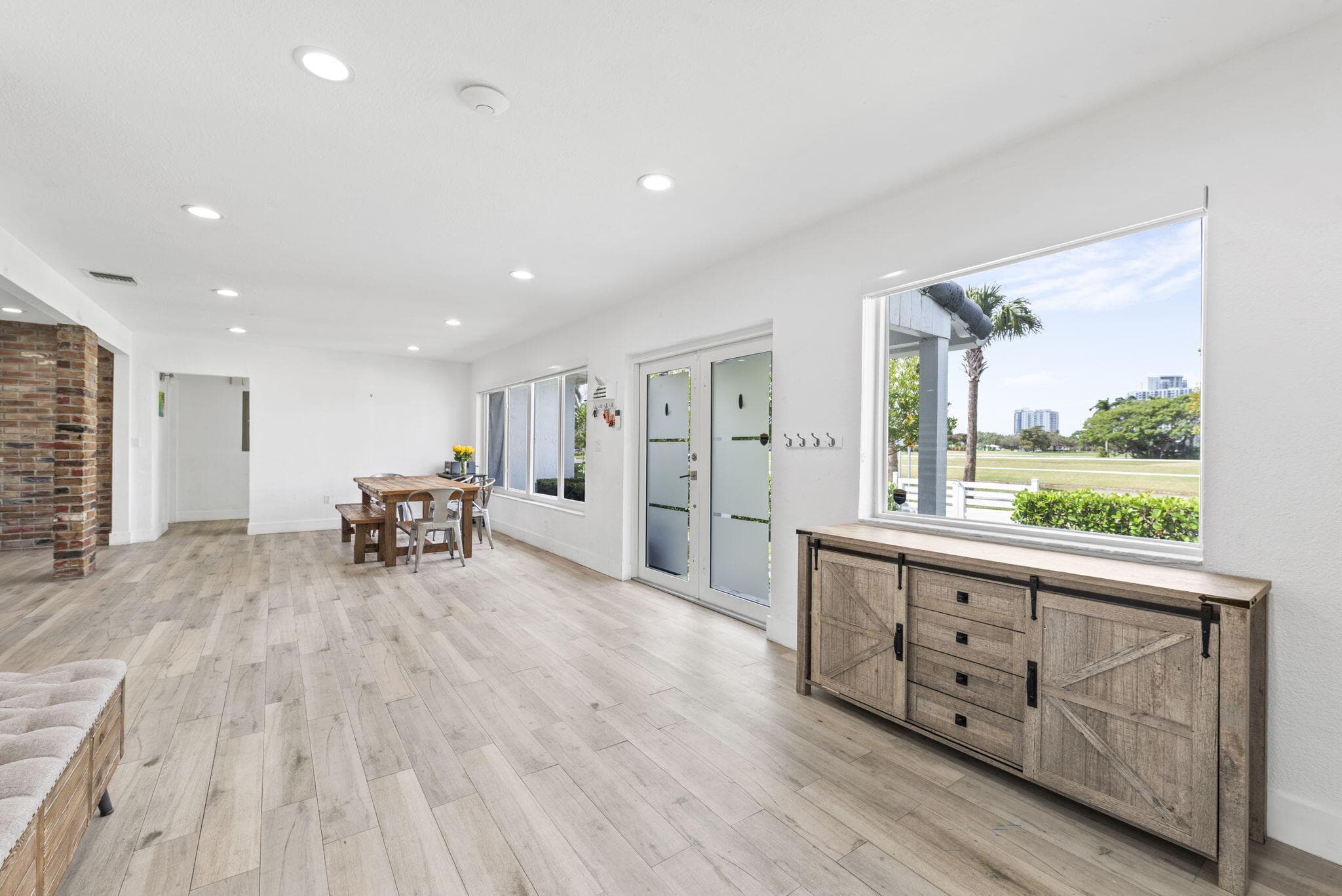 409 14th Hollywood FL 33020 — thumbnail 8 of 33
