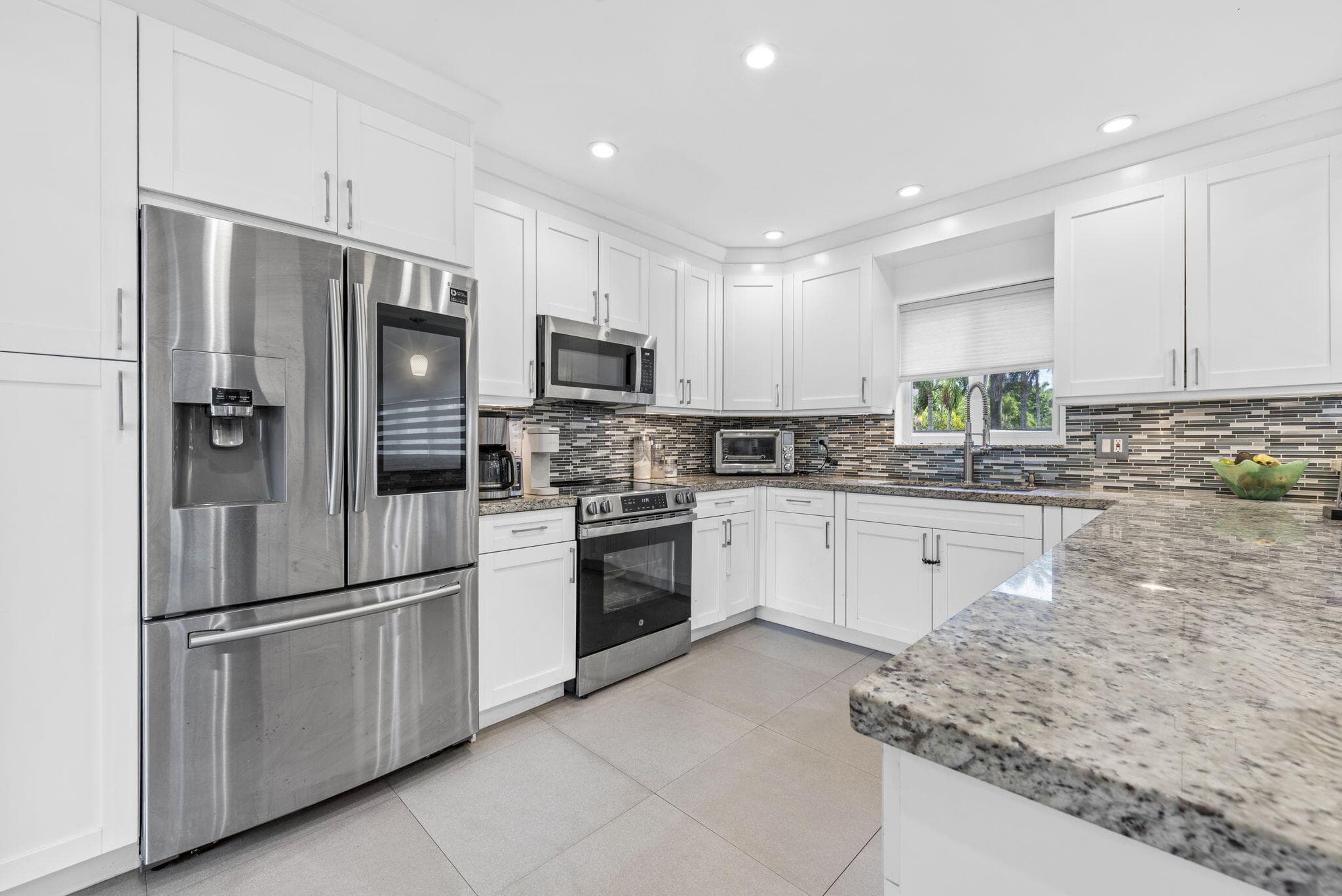 409 14th Hollywood FL 33020 — thumbnail 12 of 33