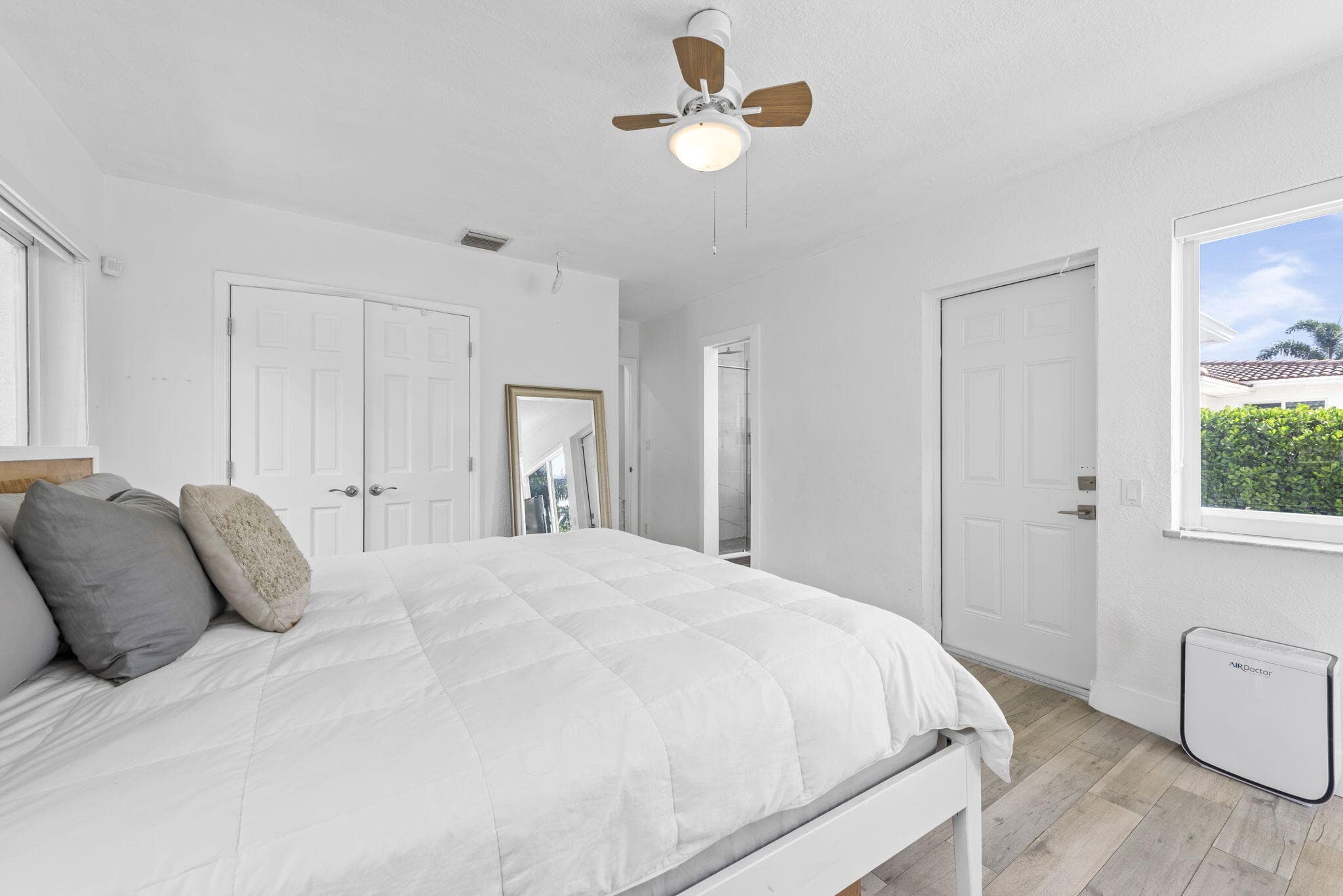 409 14th Hollywood FL 33020 — thumbnail 18 of 33
