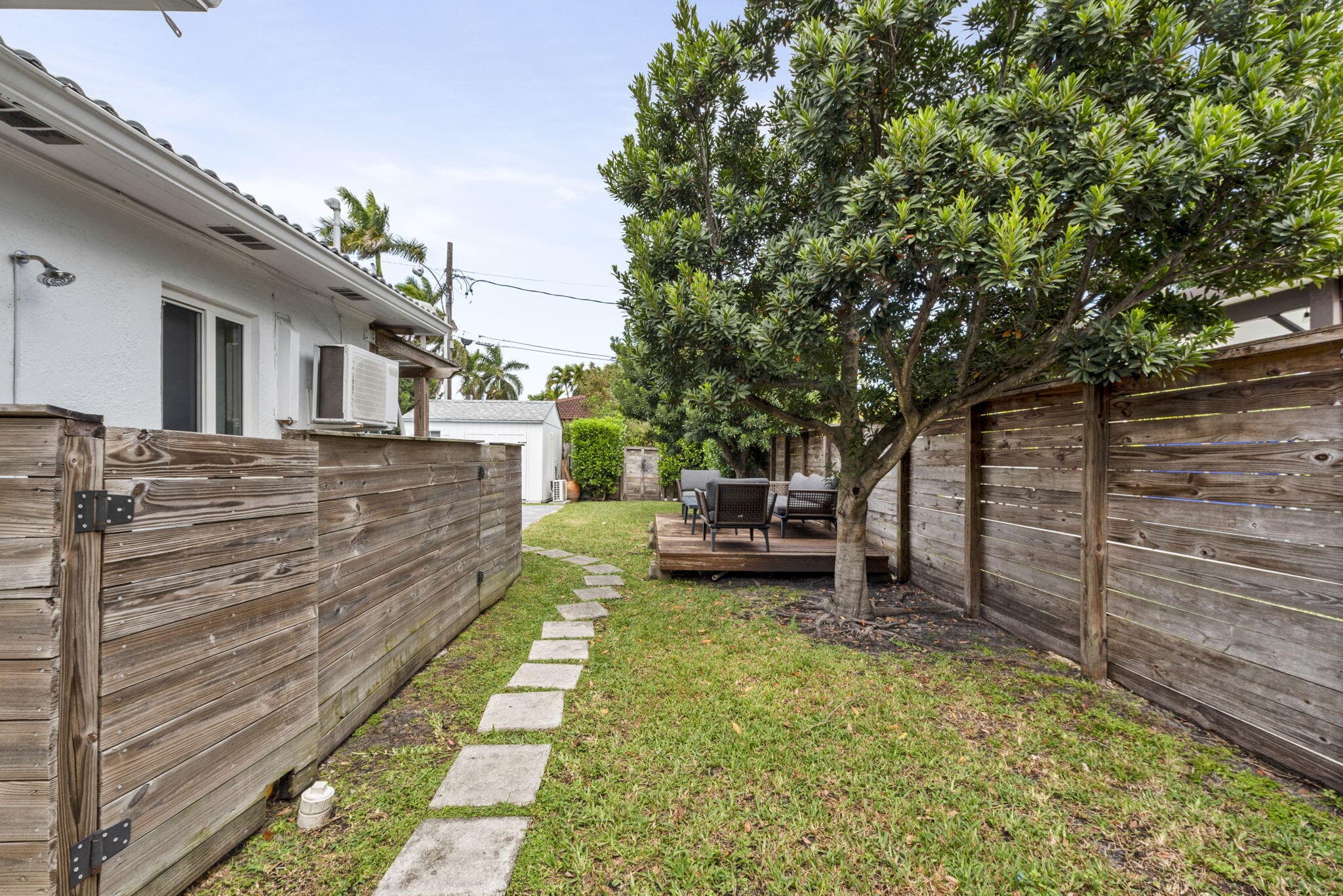 409 14th Hollywood FL 33020 — thumbnail 25 of 33