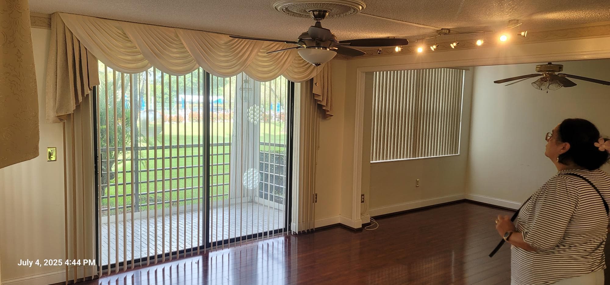 1300 Saint Charles #L19 Pembroke Pines FL 33026 — thumbnail 14 of 17