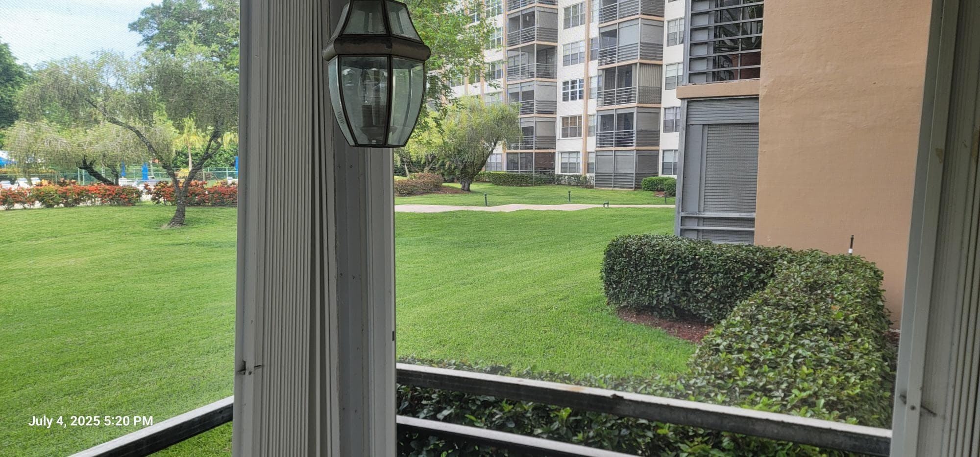 1300 Saint Charles #L19 Pembroke Pines FL 33026 — thumbnail 16 of 17