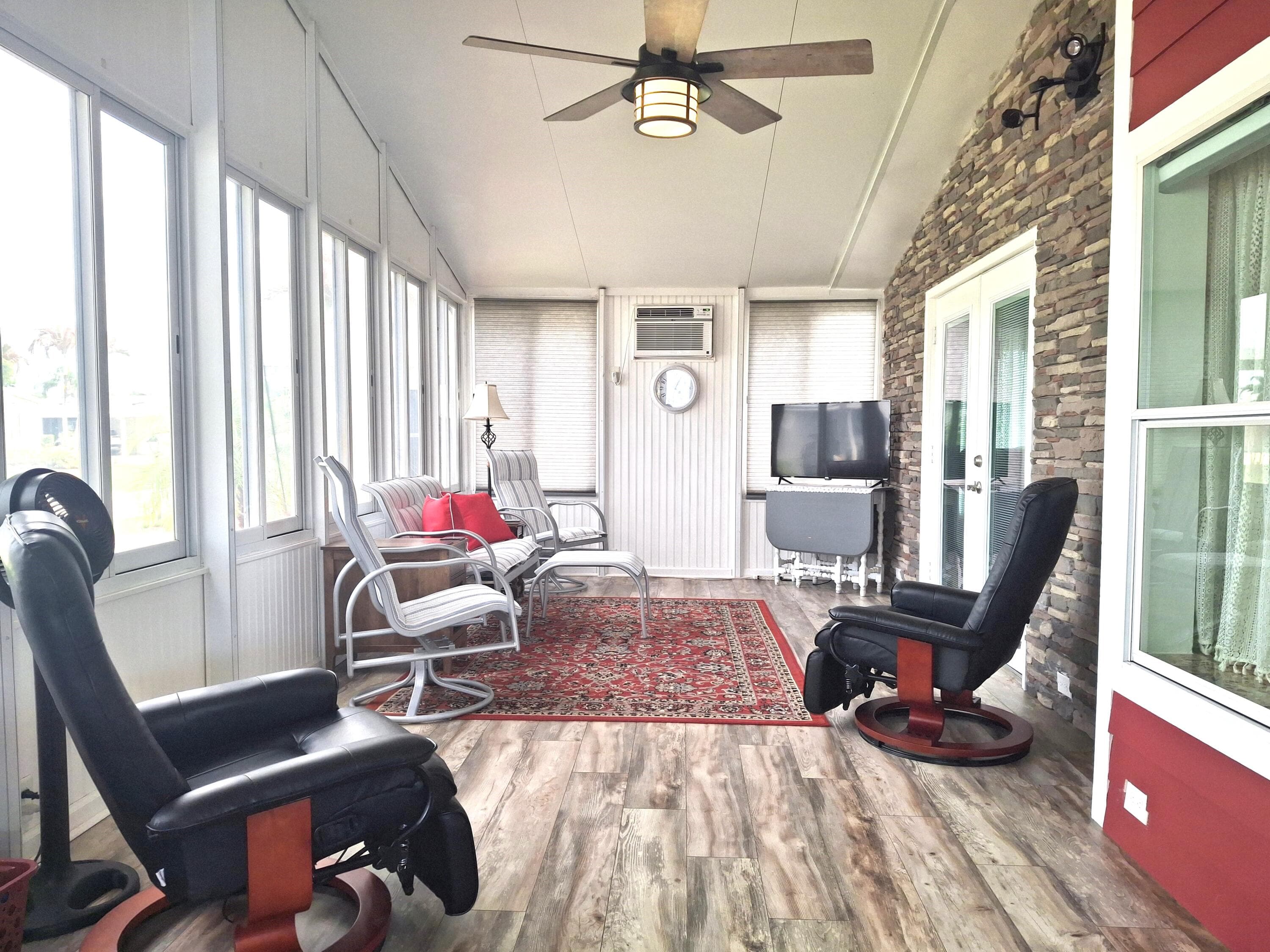 3713 Pendula Port St. Lucie FL 34952 — thumbnail 36 of 53
