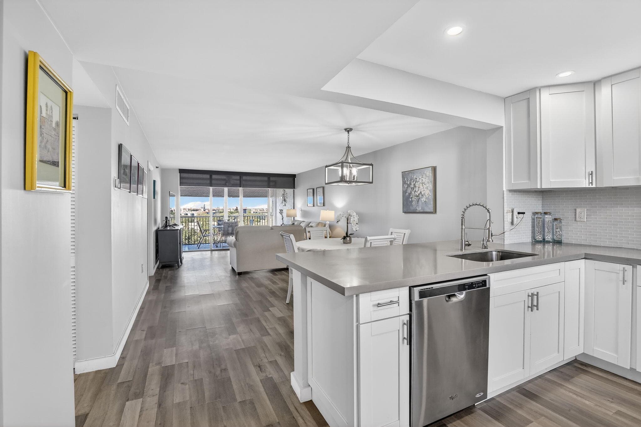 3910 Inverrary #802-b Lauderhill FL 33319 — thumbnail 3 of 41