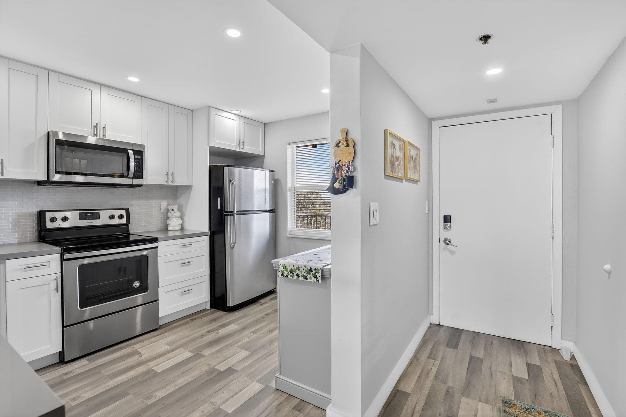 3910 Inverrary #802-b Lauderhill FL 33319 — thumbnail 9 of 41
