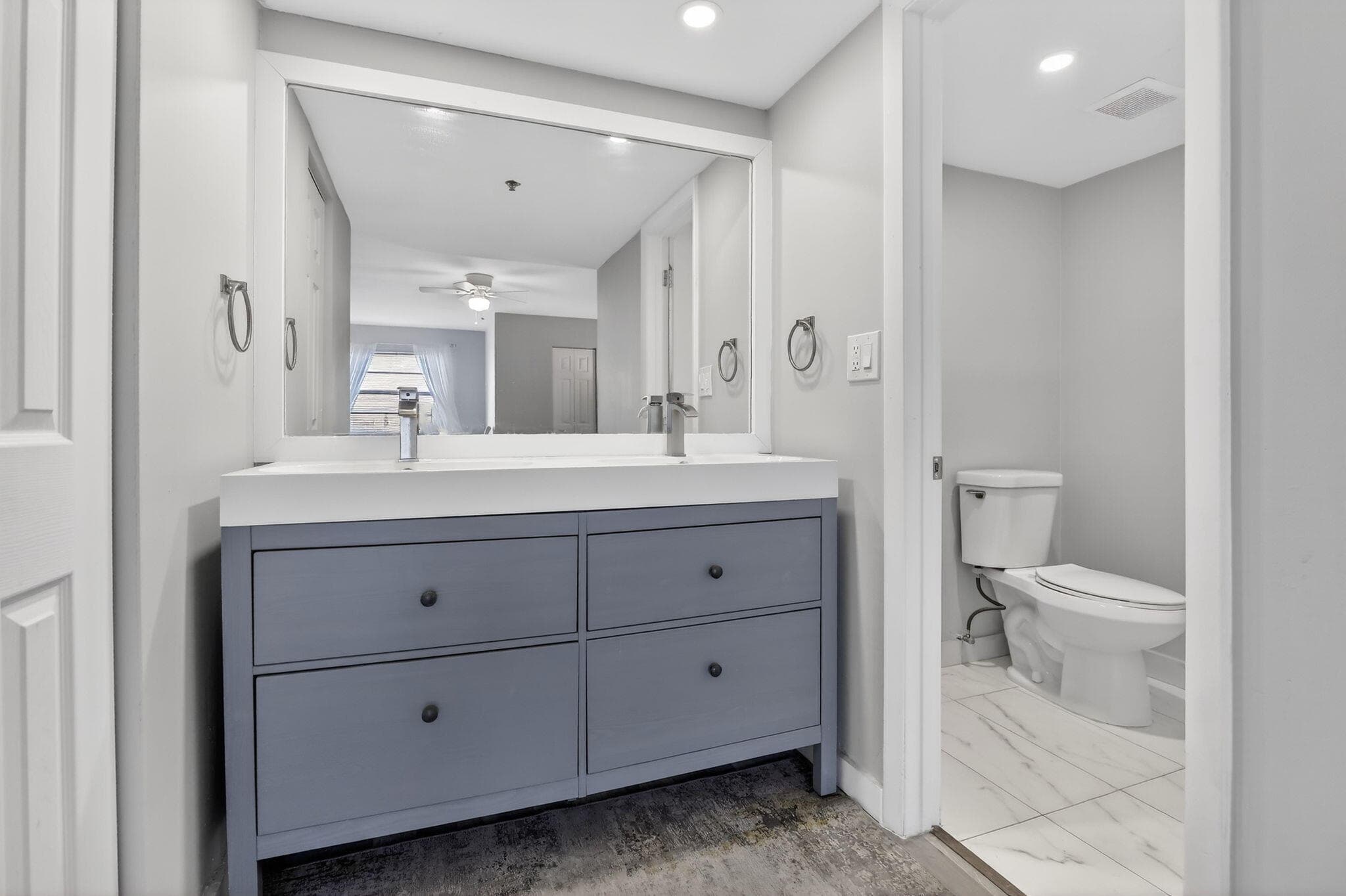 3910 Inverrary #802-b Lauderhill FL 33319 — thumbnail 25 of 41