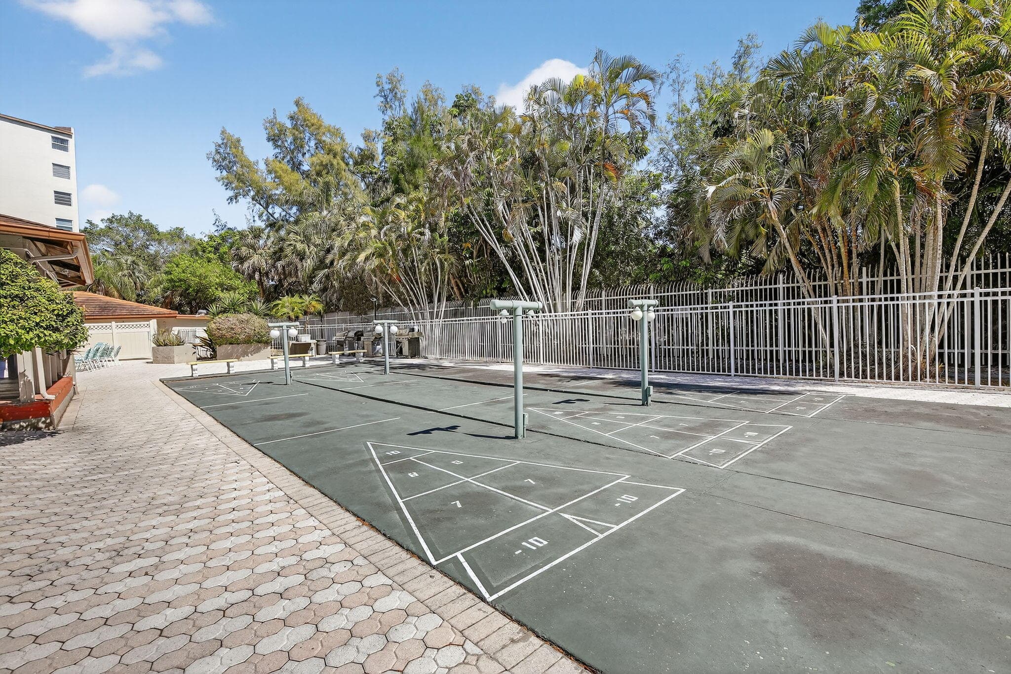 3910 Inverrary #802-b Lauderhill FL 33319 — thumbnail 39 of 41