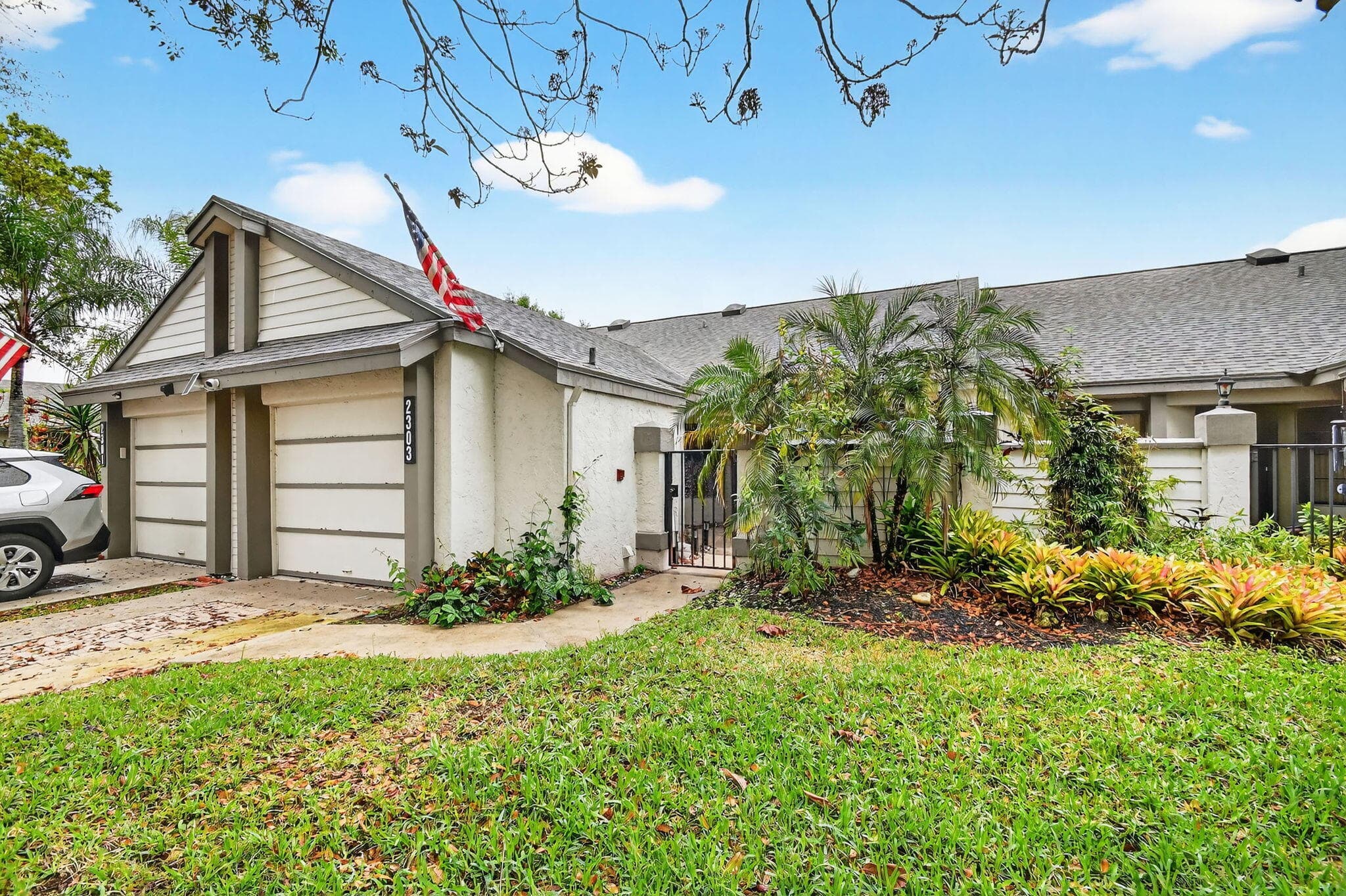 2303 Landings Greenacres FL 33413 — thumbnail 3 of 61