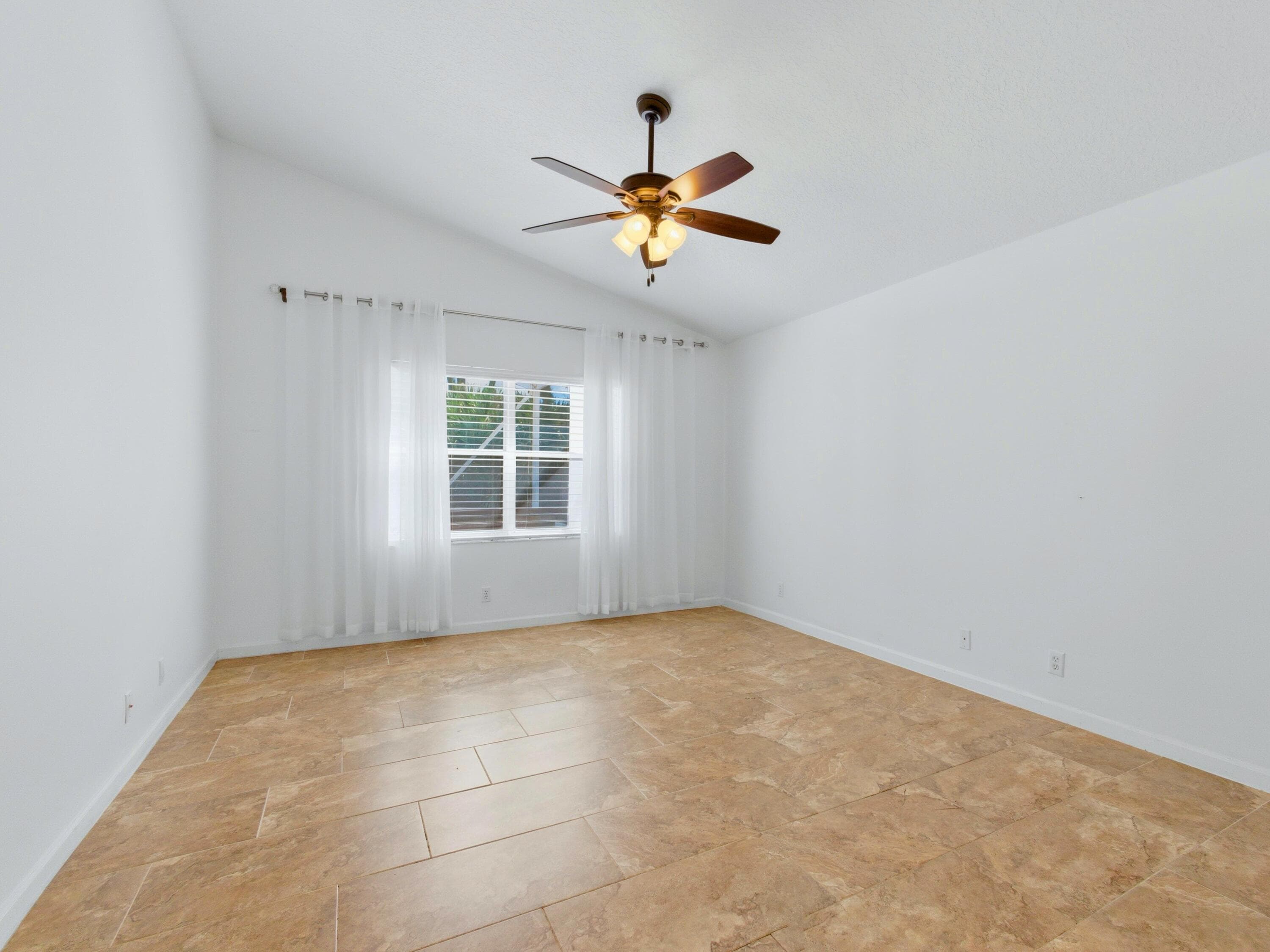 10740 Grande Palladium Boynton Beach FL 33436 — thumbnail 29 of 67