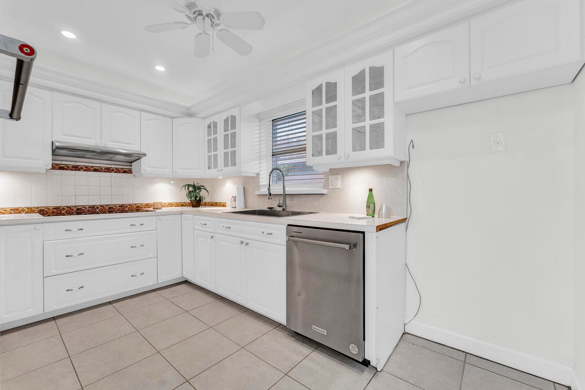 5921 15th Fort Lauderdale FL 33334 — thumbnail 6 of 49
